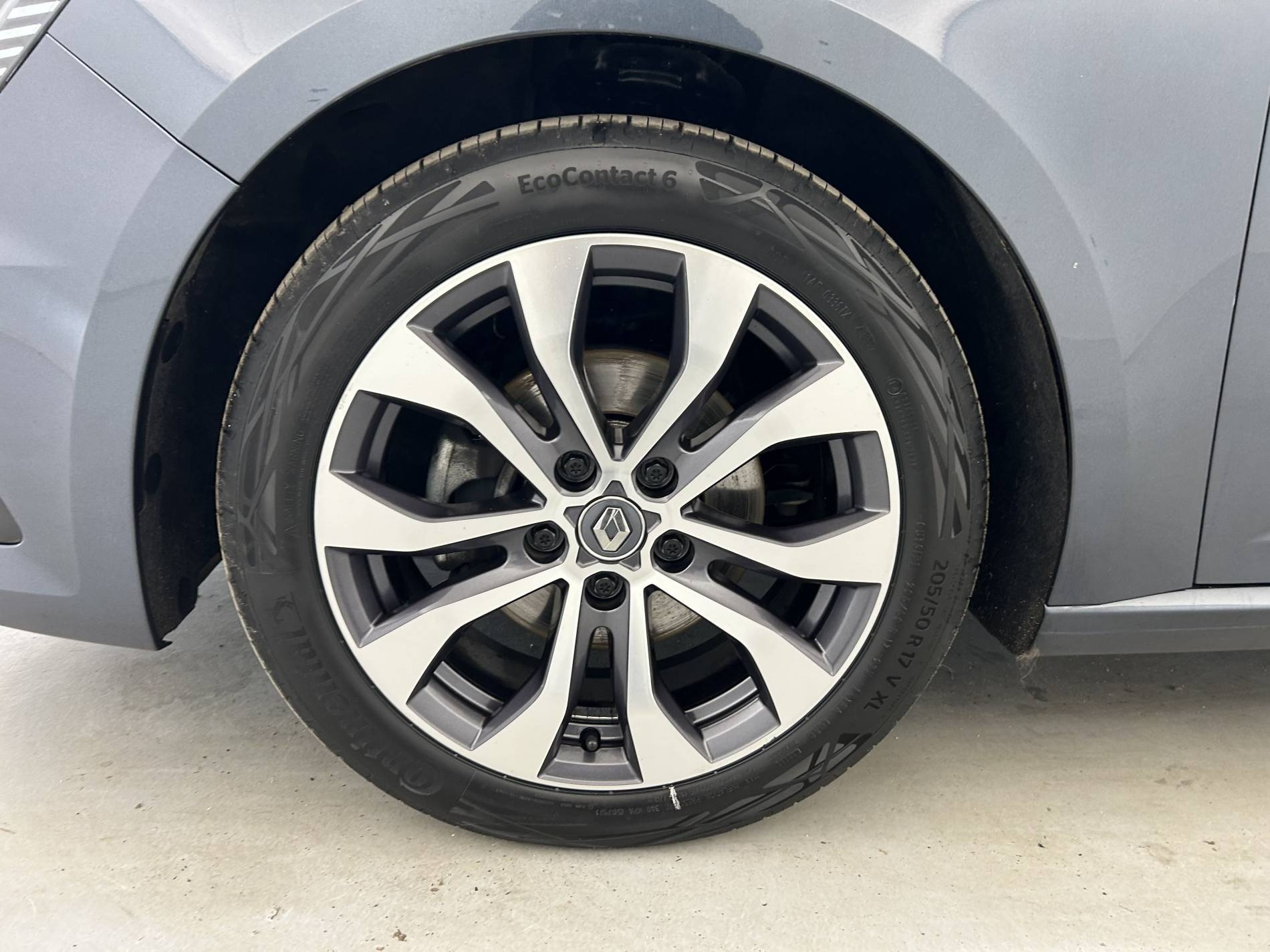 Vente en ligne Renault Megane 4  Blue dCi 115 EDC au prix de 16 690 €