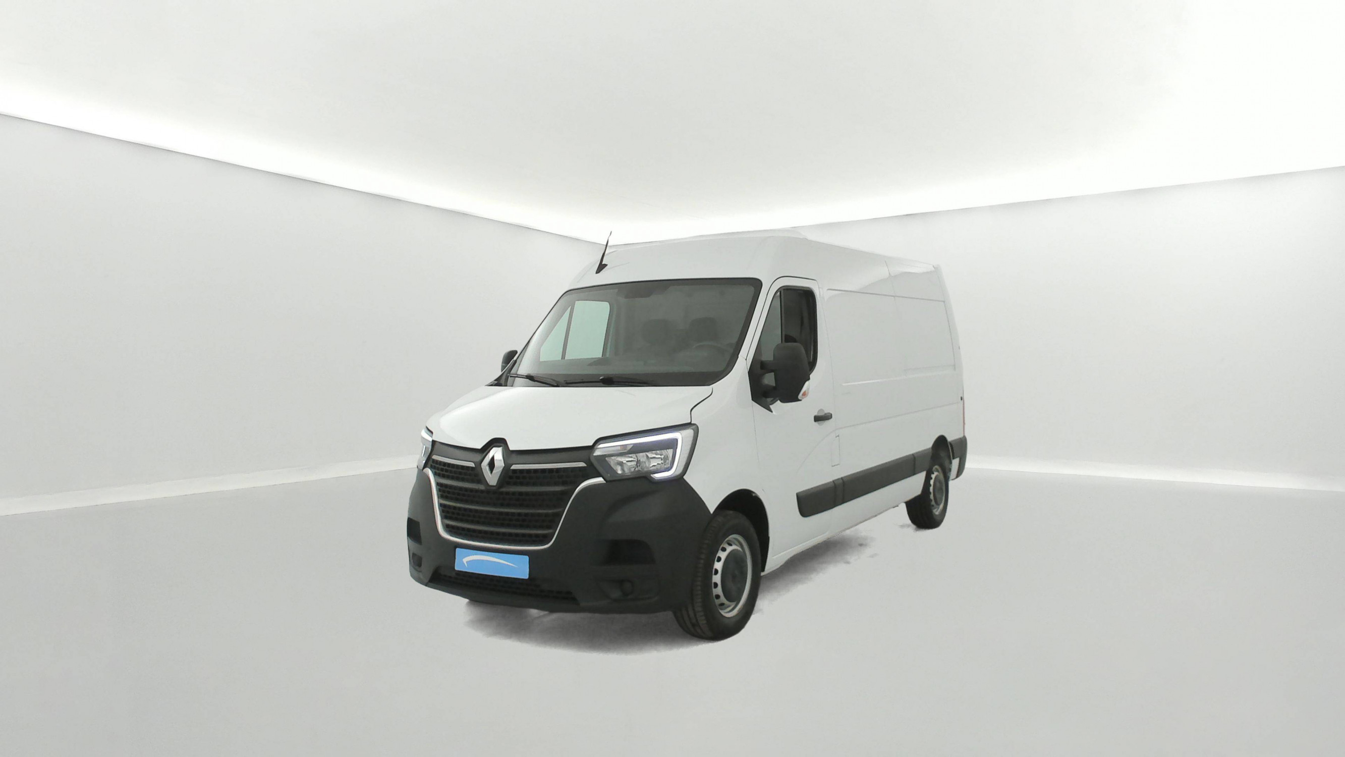 Renault Master Fourgon MASTER FGN TRAC F3500 L2H2 BLUE DCI 135 occasion de 2024 en vente à Quimper