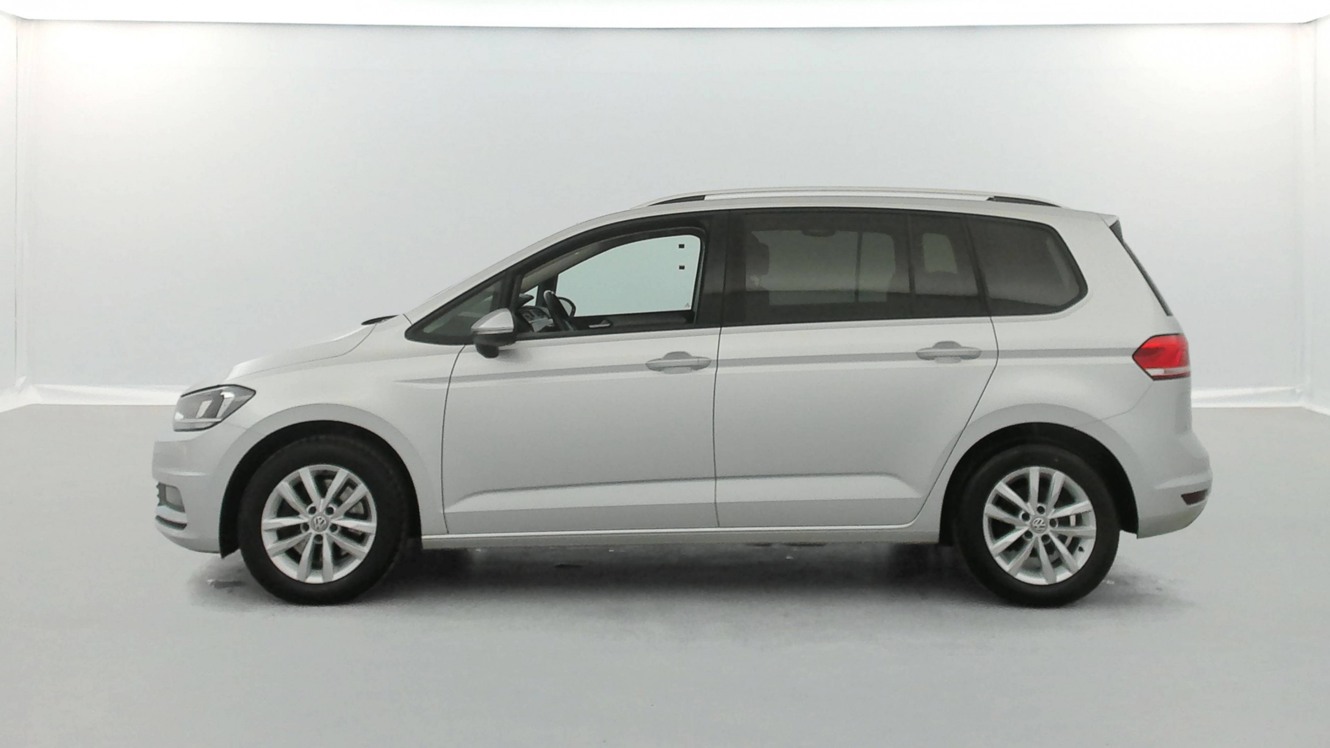 Volkswagen Touran Touran 1.6 TDI 115 BMT 7pl occasion de 2018 en vente à Quimper