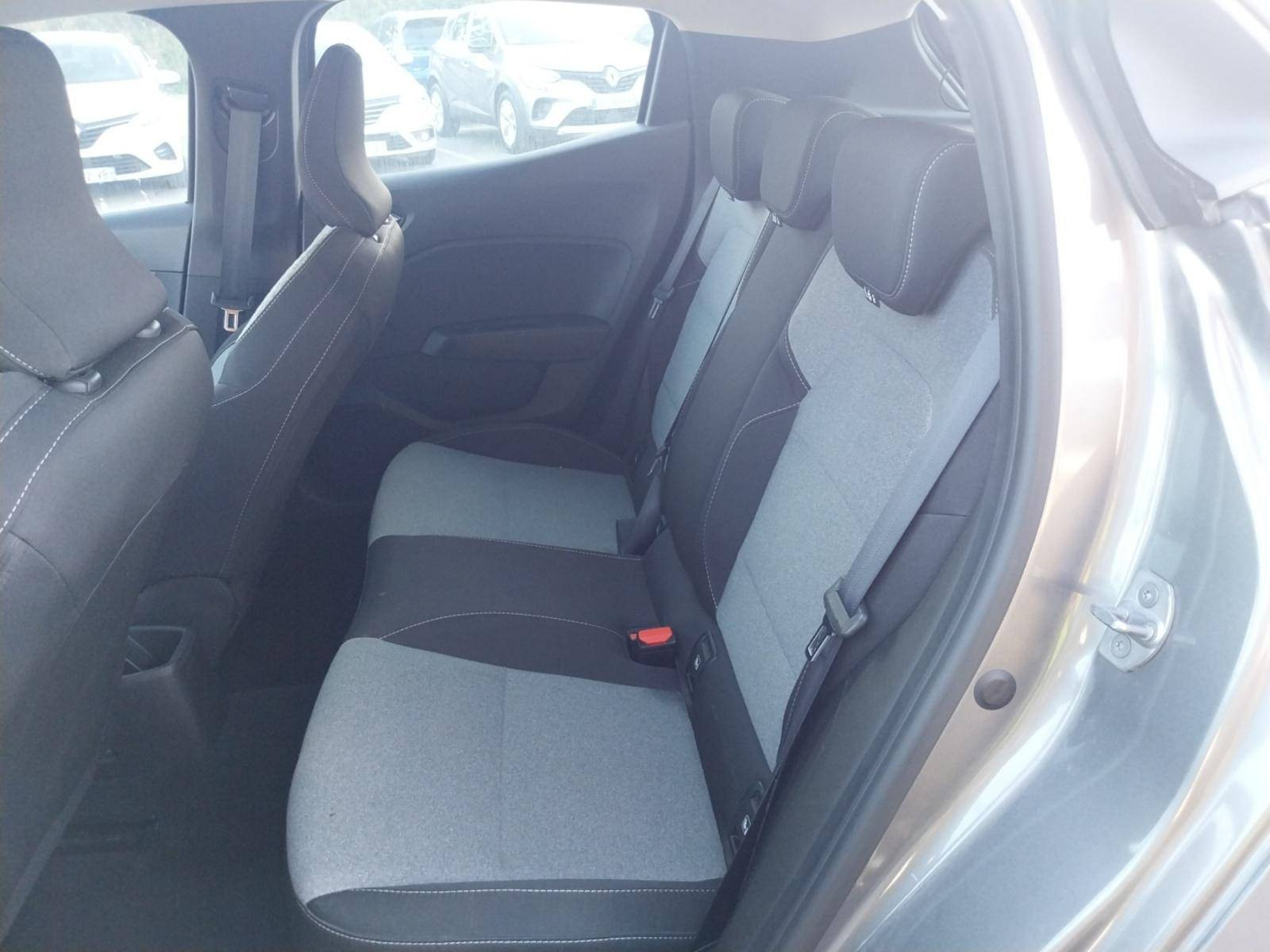 Vente en ligne Renault Clio 5 Clio Blue dCi 100 ch GSR2 au prix de 16 990 €