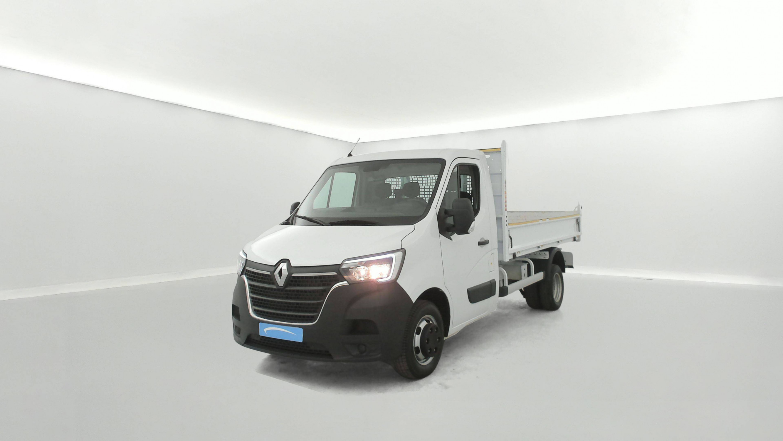 Vente en ligne Renault Master 3 Châssis Cabine MASTER BENNE CC PROP RJ3500 L2 PAFC BLUE DCI 130 EURO VI au prix de 27 990 €