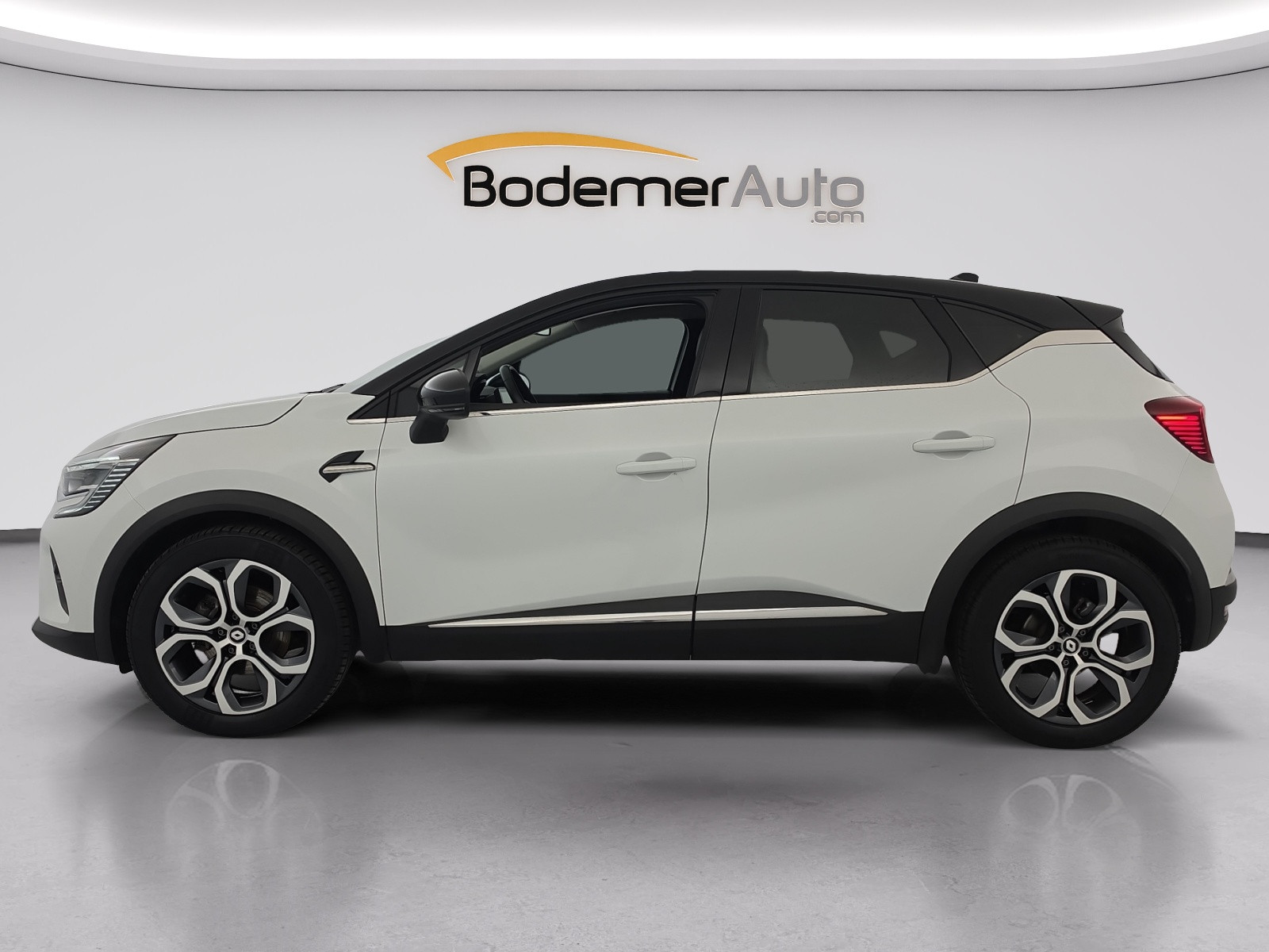 Renault Captur  E-Tech full hybrid 145 occasion de 2024 en vente à Quimper