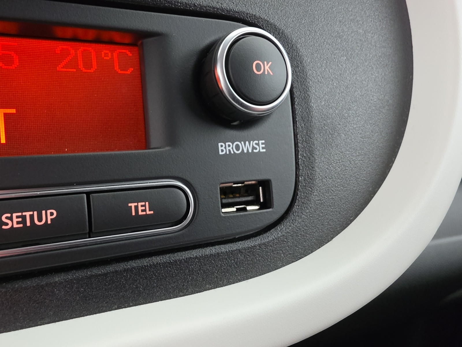 Vente en ligne Renault Twingo Electrique Twingo III E-Tech au prix de 12 990 €