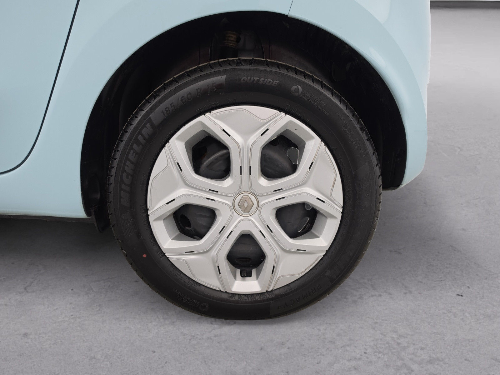 Vente en ligne Renault Twingo Electrique Twingo III E-Tech au prix de 12 990 €