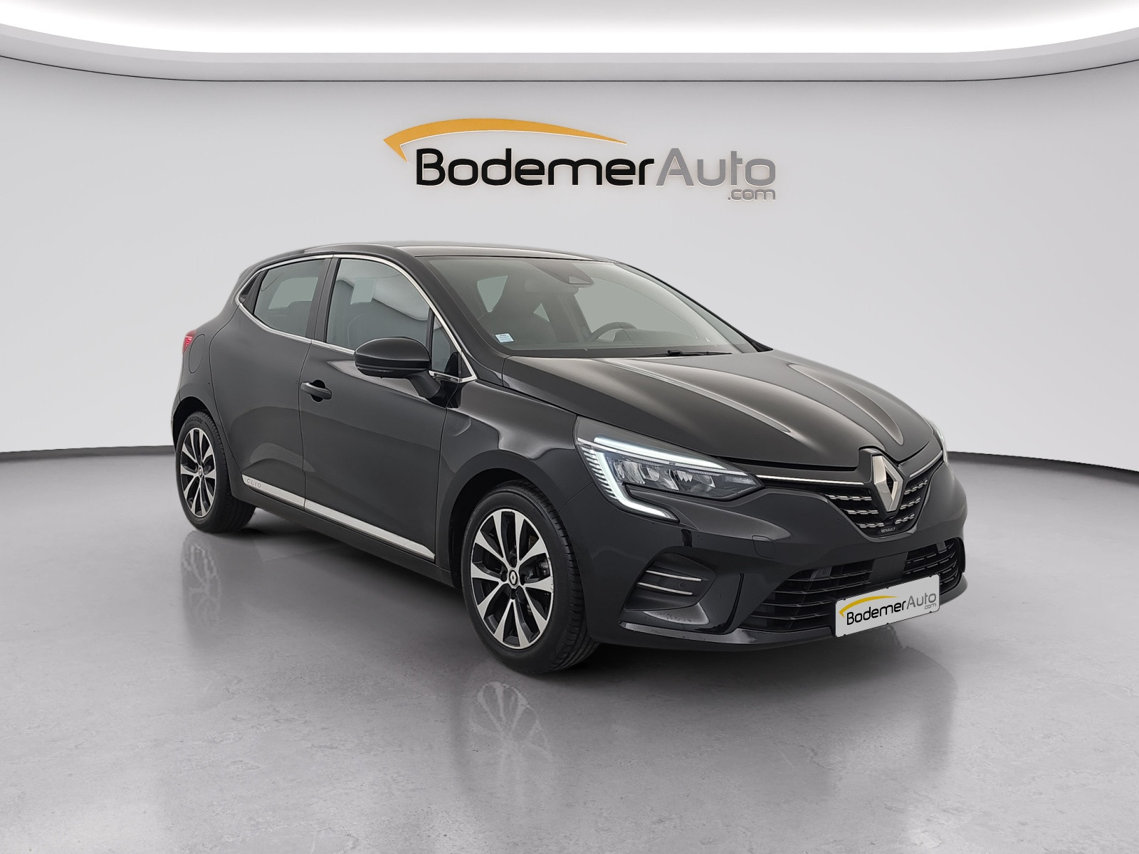 Vente en ligne Renault Clio 5 Clio TCe 100 GPL - 21N au prix de 14 990 €