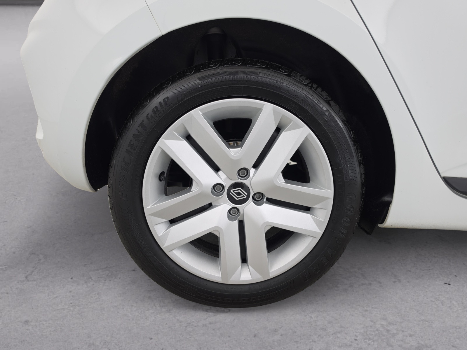 Vente en ligne Renault Clio 5 Clio SCe 65 au prix de 13 590 €