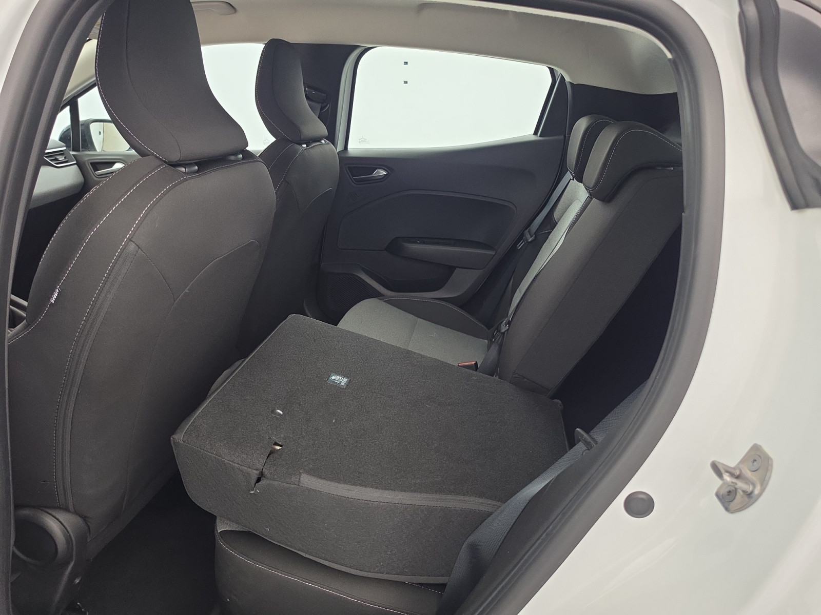 Vente en ligne Renault Clio 5 Clio SCe 65 au prix de 13 590 €