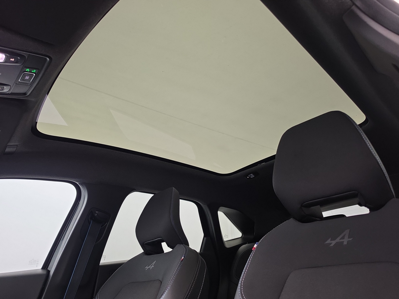 Vente en ligne Renault Symbioz  E-Tech full hybrid 145 au prix de 27 990 €