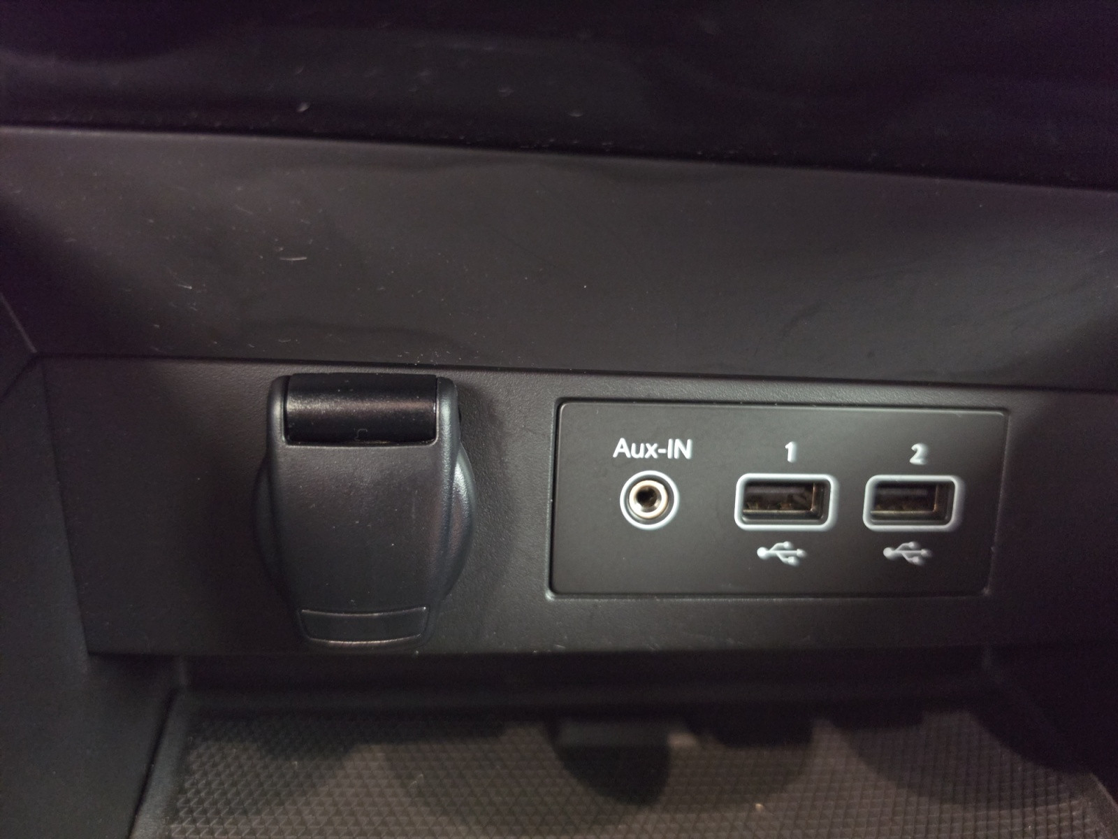Vente en ligne Renault Clio 5 Clio TCe 100 GPL - 21N au prix de 14 990 €