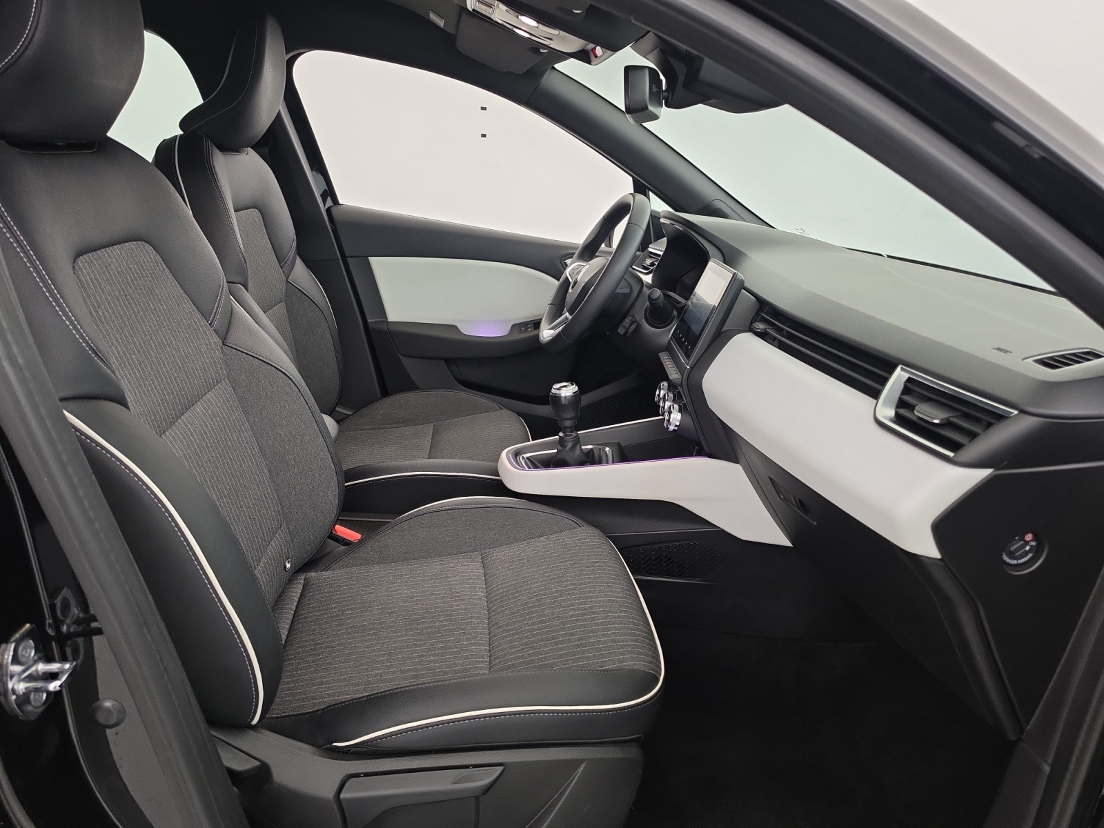 Vente en ligne Renault Clio 5 Clio TCe 100 GPL - 21N au prix de 14 990 €