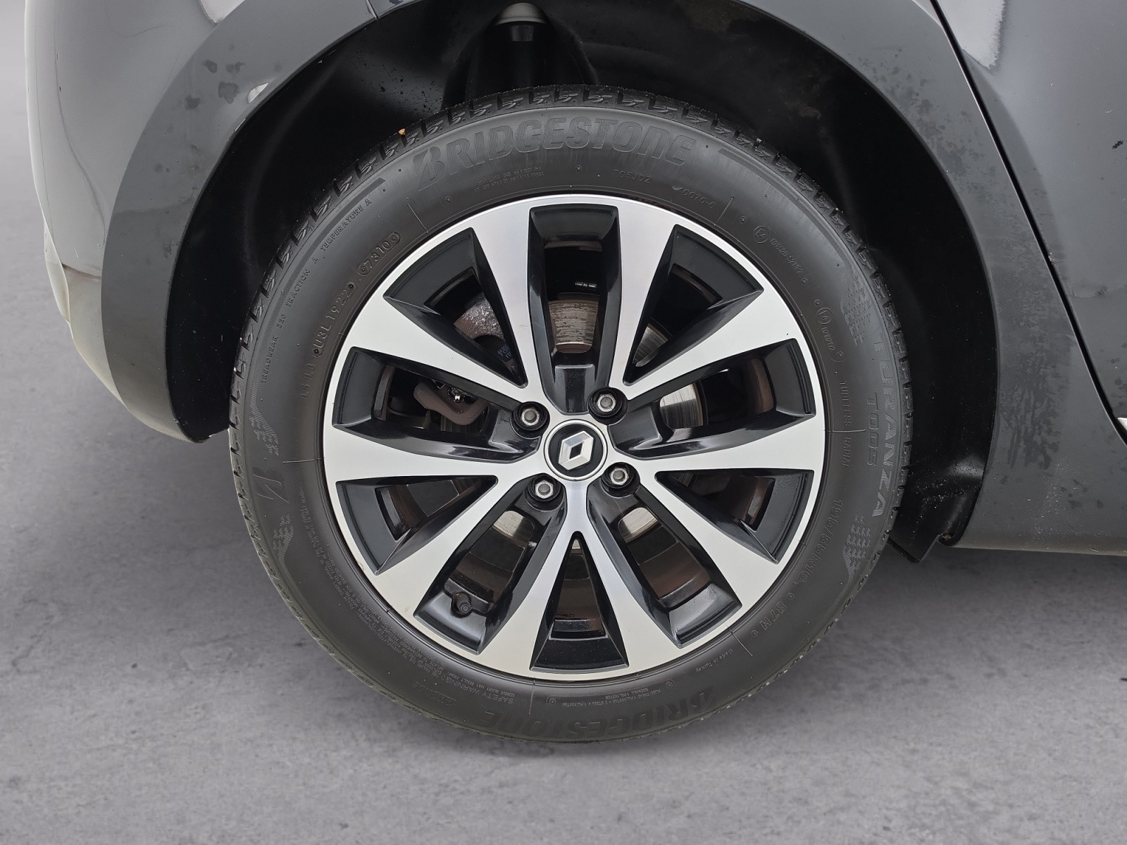 Vente en ligne Renault Clio 5 Clio TCe 100 GPL - 21N au prix de 14 990 €