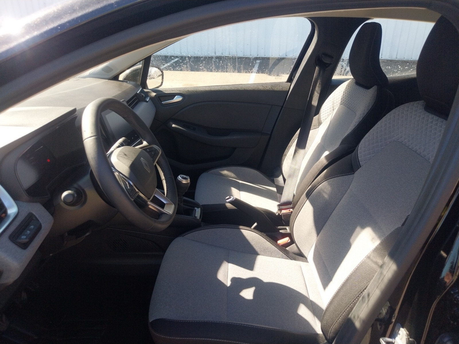 Vente en ligne Renault Clio 5 Clio Blue dCi 100 ch GSR2 au prix de 15 990 €