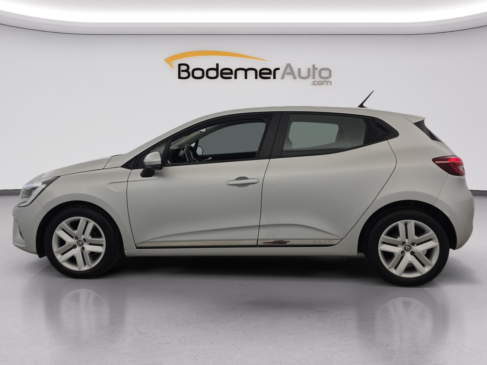 Renault Clio 5 Clio TCe 90 - 21N occasion de 2022 en vente à Quimper