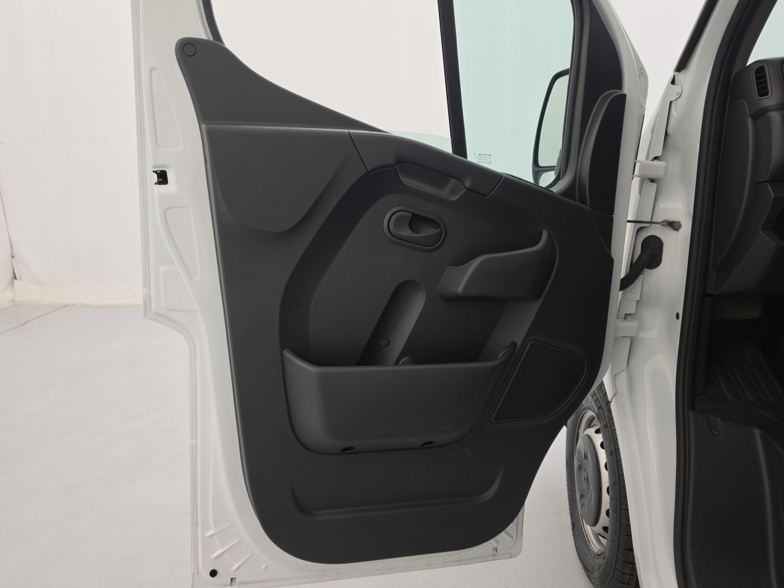 Vente en ligne Renault Master Fourgon  20M3 TRAC F3500 L3 BLUE DCI 145 au prix de 25 890 €