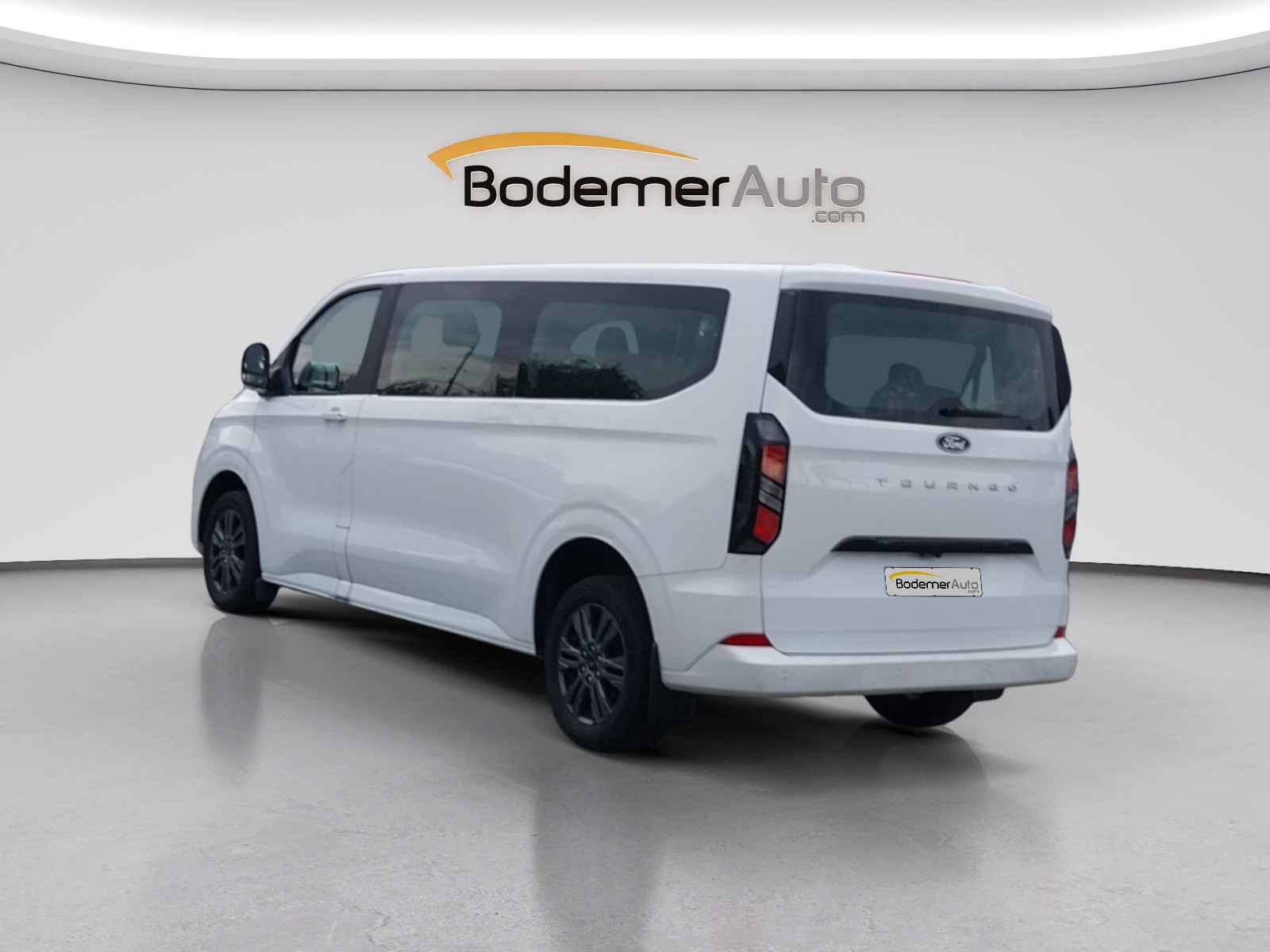 Vente en ligne Ford Tourneo Custom  320 L2H1 2.0 EcoBlue 150 ch au prix de 32 890 €