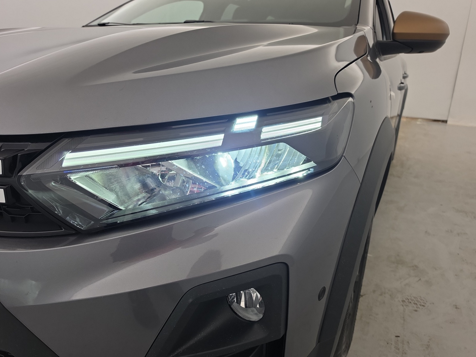 Vente en ligne Dacia Jogger  155 7 pl au prix de 27 290 €