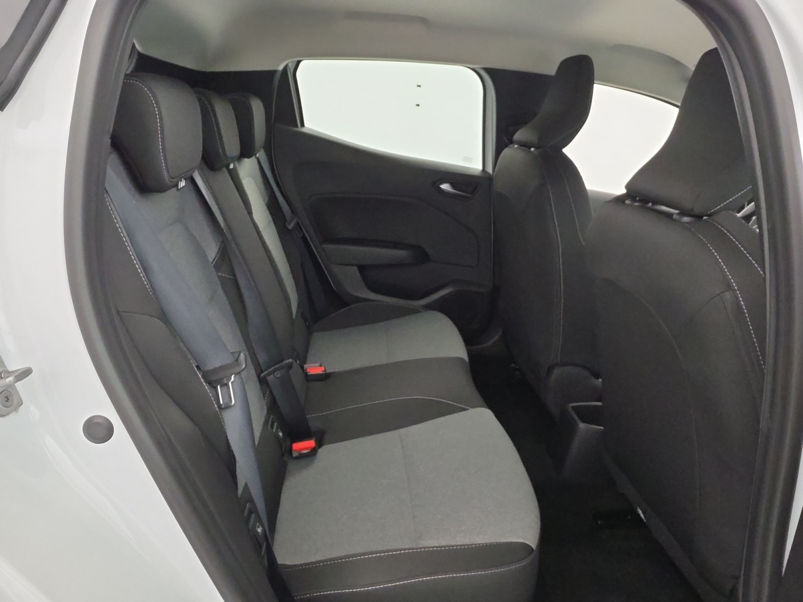 Vente en ligne Renault Clio 5 Clio Eco-G 100 ch GSR2 au prix de 16 490 €
