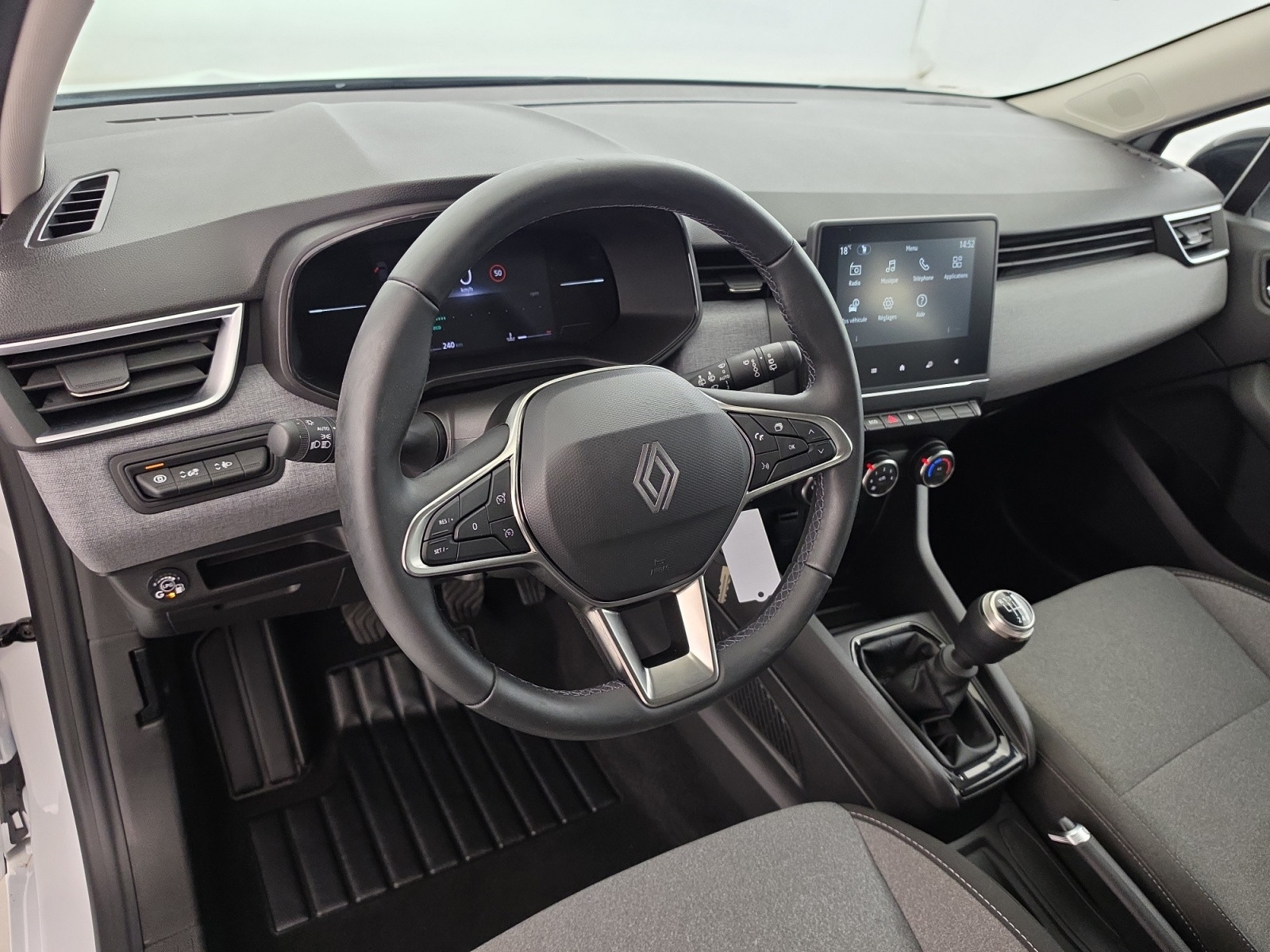 Vente en ligne Renault Clio 5 Clio Eco-G 100 ch GSR2 au prix de 16 490 €