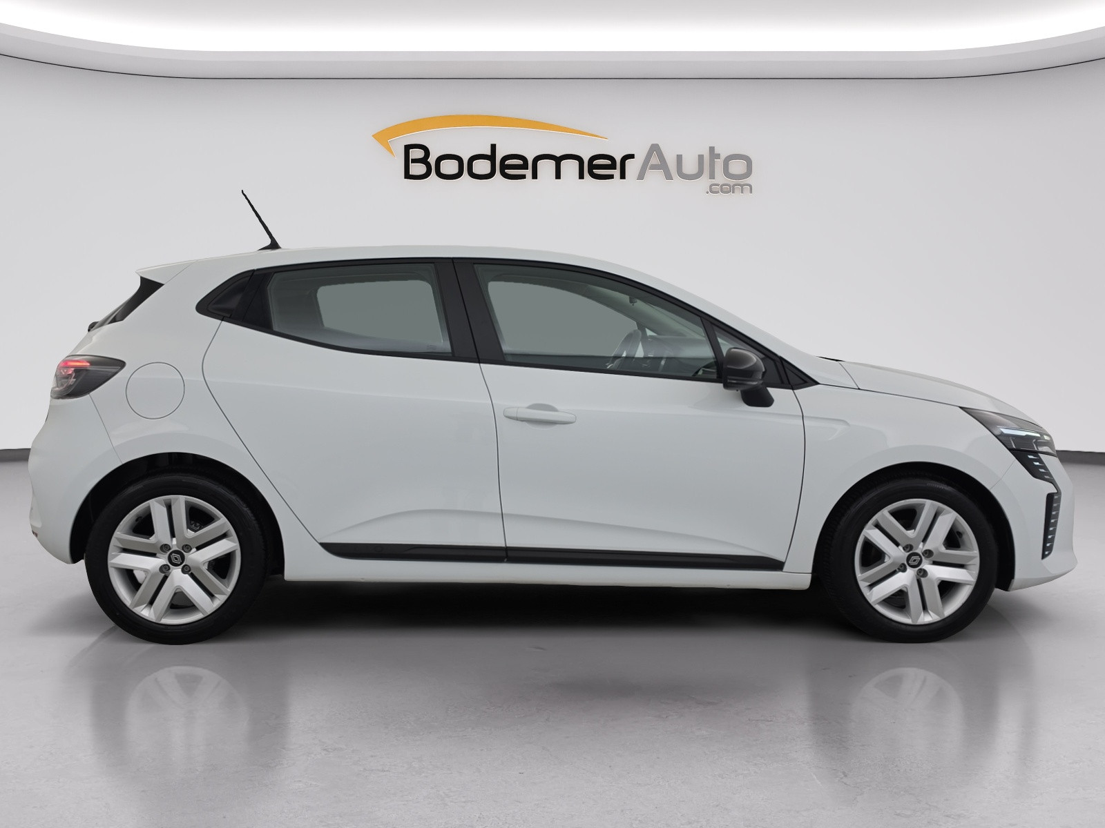 Vente en ligne Renault Clio 5 Clio Eco-G 100 ch GSR2 au prix de 16 490 €