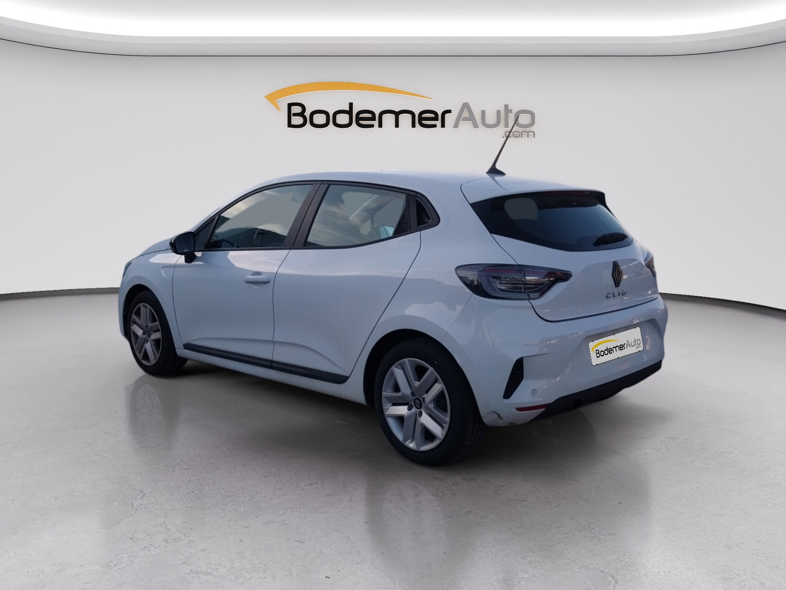 Vente en ligne Renault Clio 5 Clio Eco-G 100 ch GSR2 au prix de 16 490 €