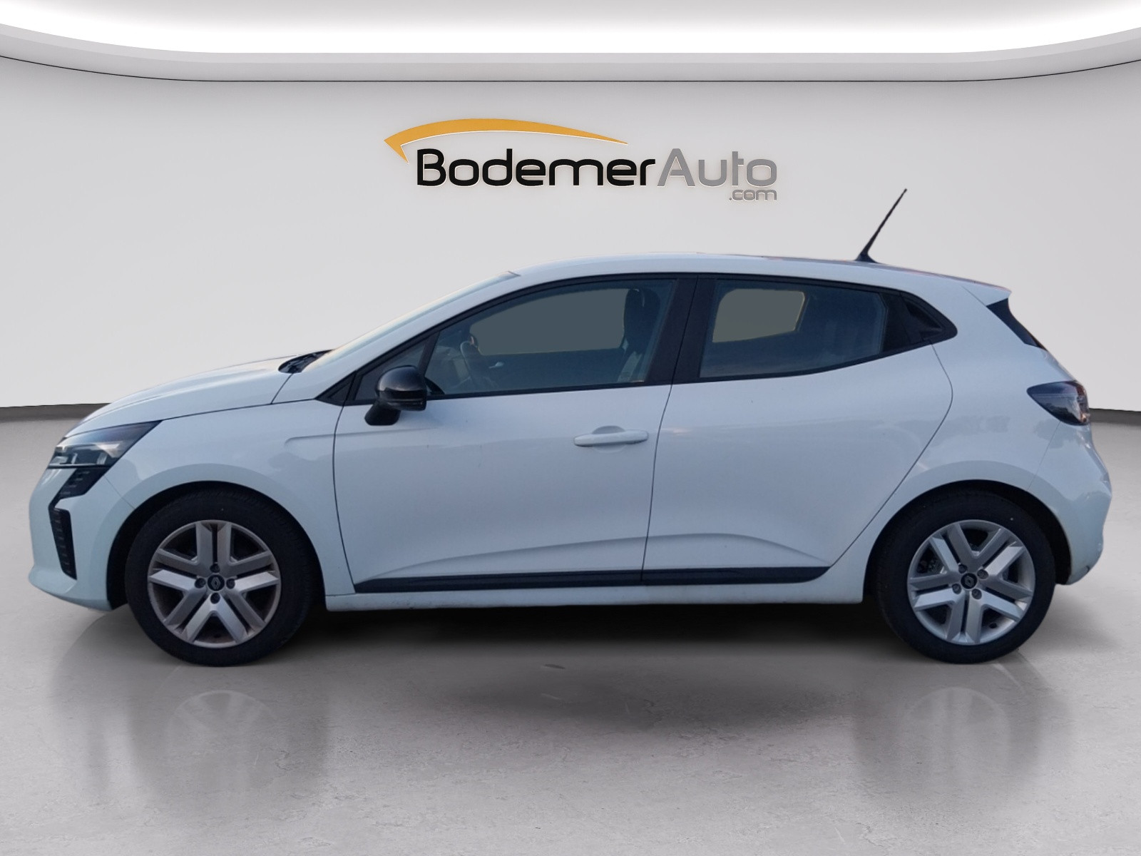 Vente en ligne Renault Clio 5 Clio Eco-G 100 ch GSR2 au prix de 16 490 €