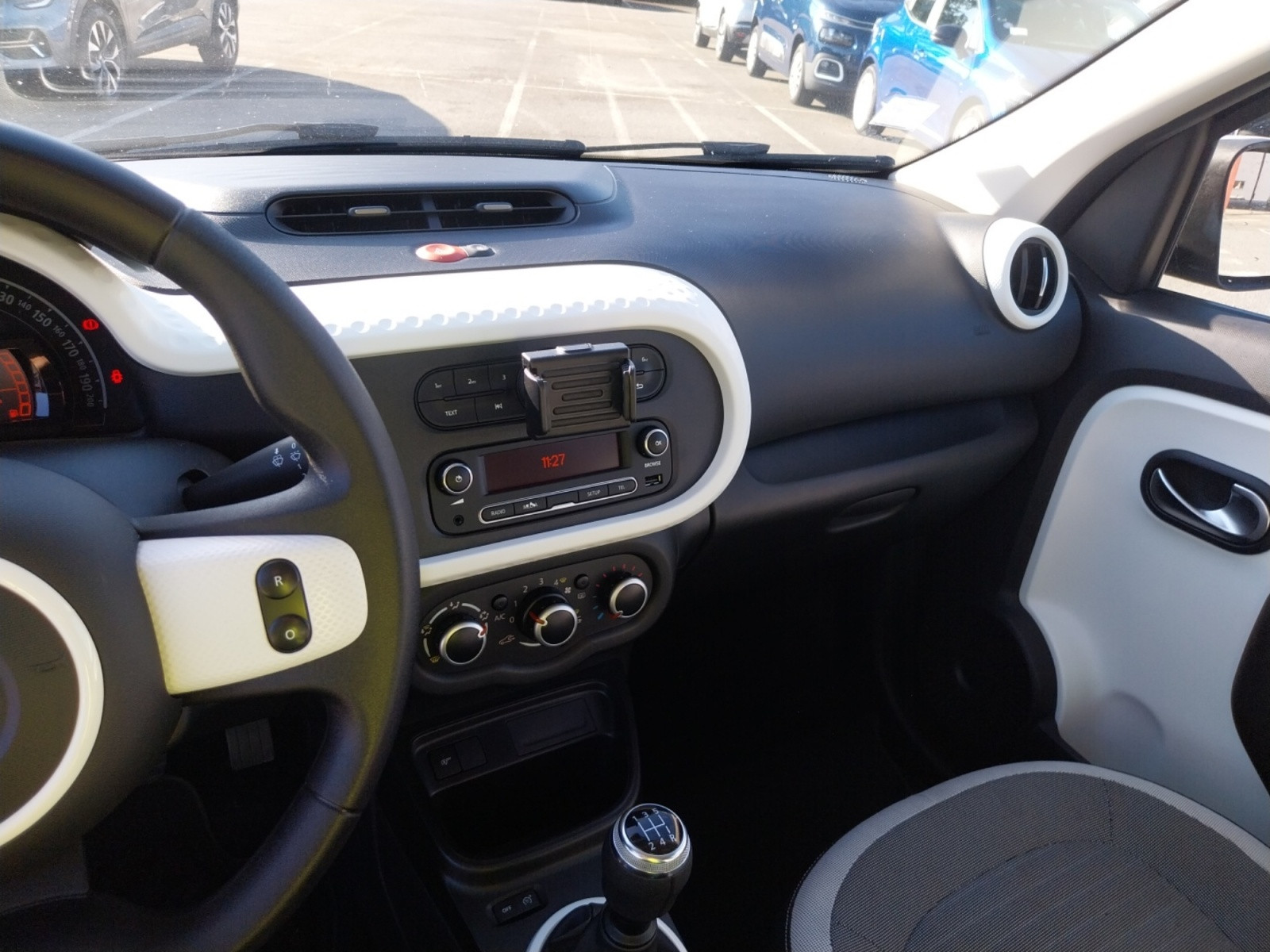 Vente en ligne Renault Twingo 3  SCe 65 - 21 au prix de 11 290 €