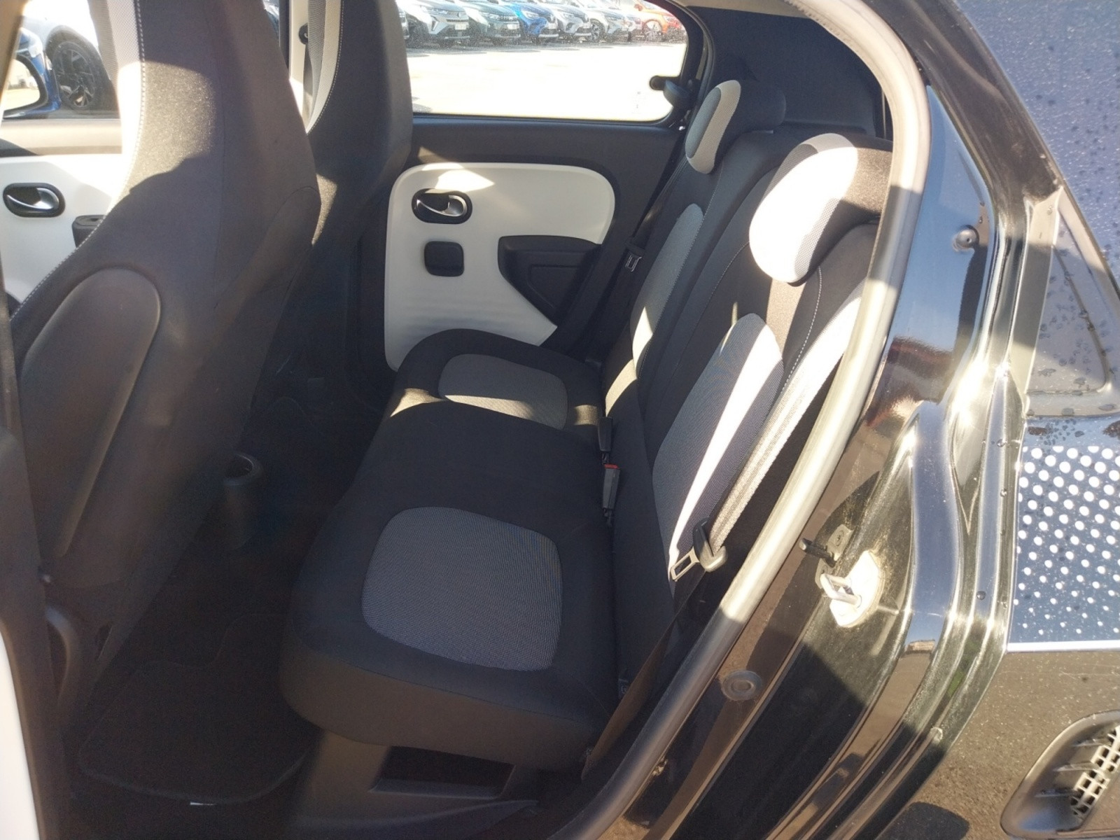 Vente en ligne Renault Twingo 3  SCe 65 - 21 au prix de 11 290 €