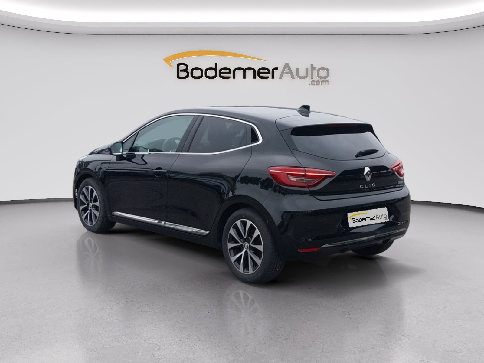 Vente en ligne Renault Clio 5 Clio E-Tech full hybrid 145 au prix de 18 490 €