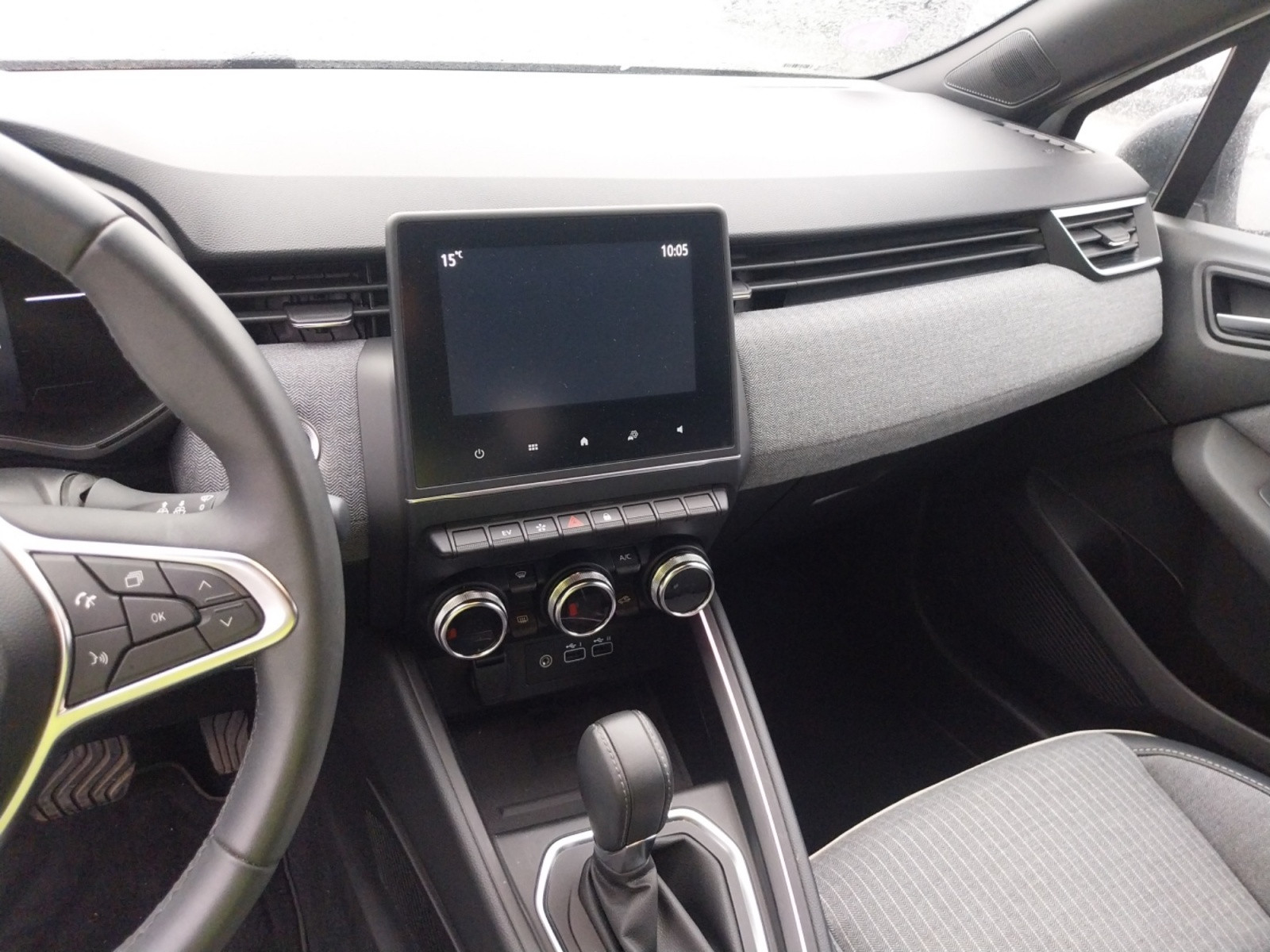 Vente en ligne Renault Clio 5 Clio E-Tech full hybrid 145 au prix de 19 490 €