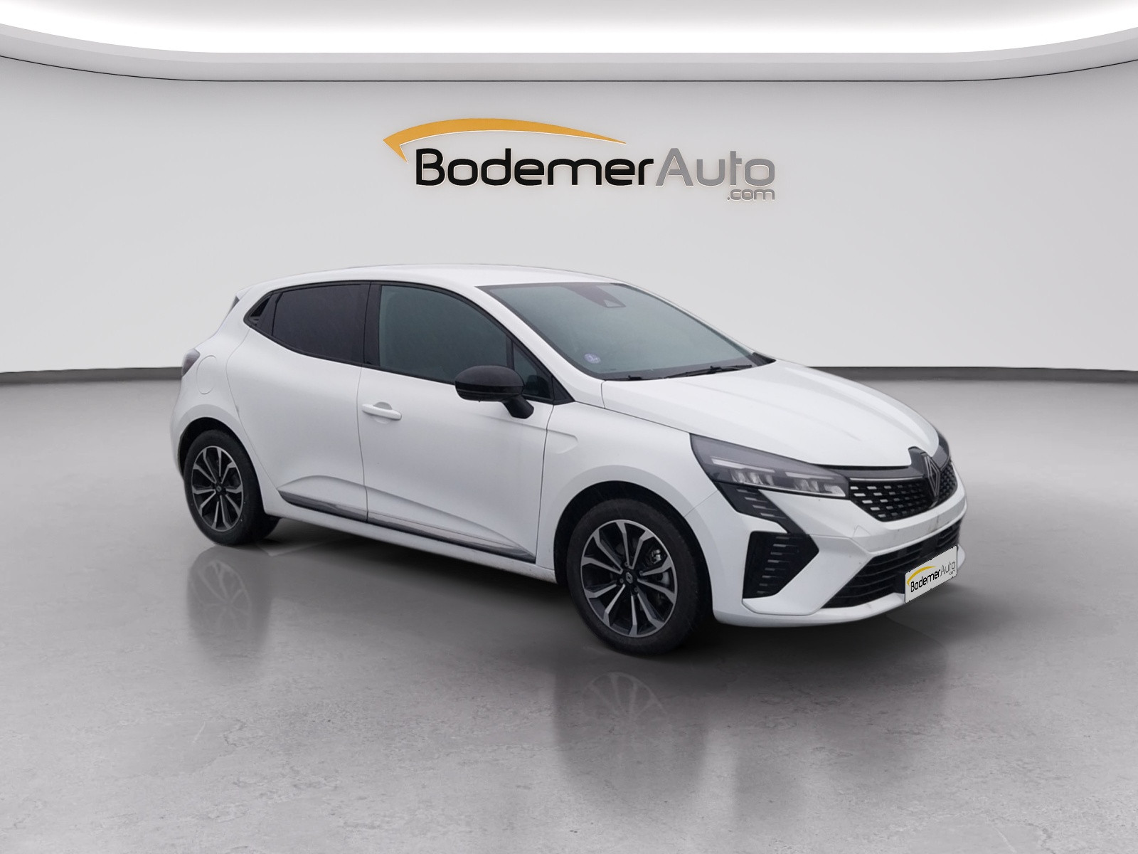 Vente en ligne Renault Clio 5 Clio E-Tech full hybrid 145 au prix de 19 490 €