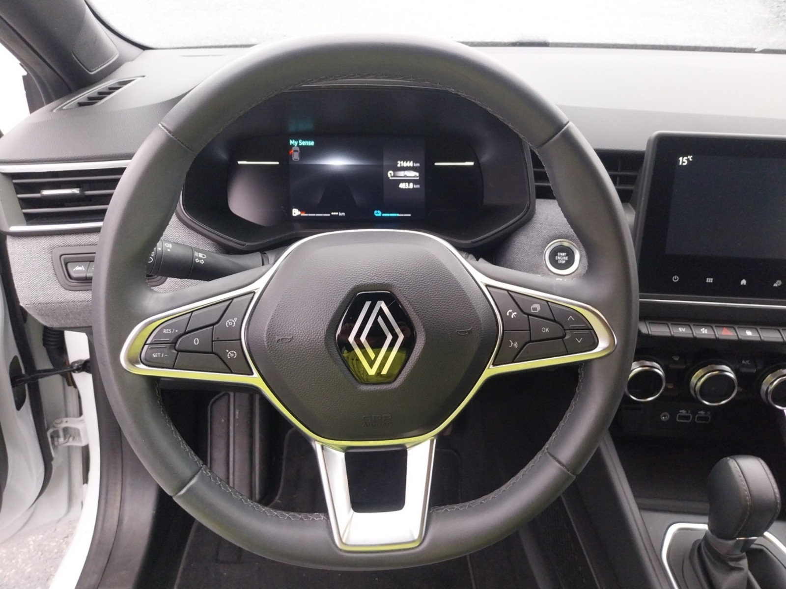 Vente en ligne Renault Clio 5 Clio E-Tech full hybrid 145 au prix de 19 490 €