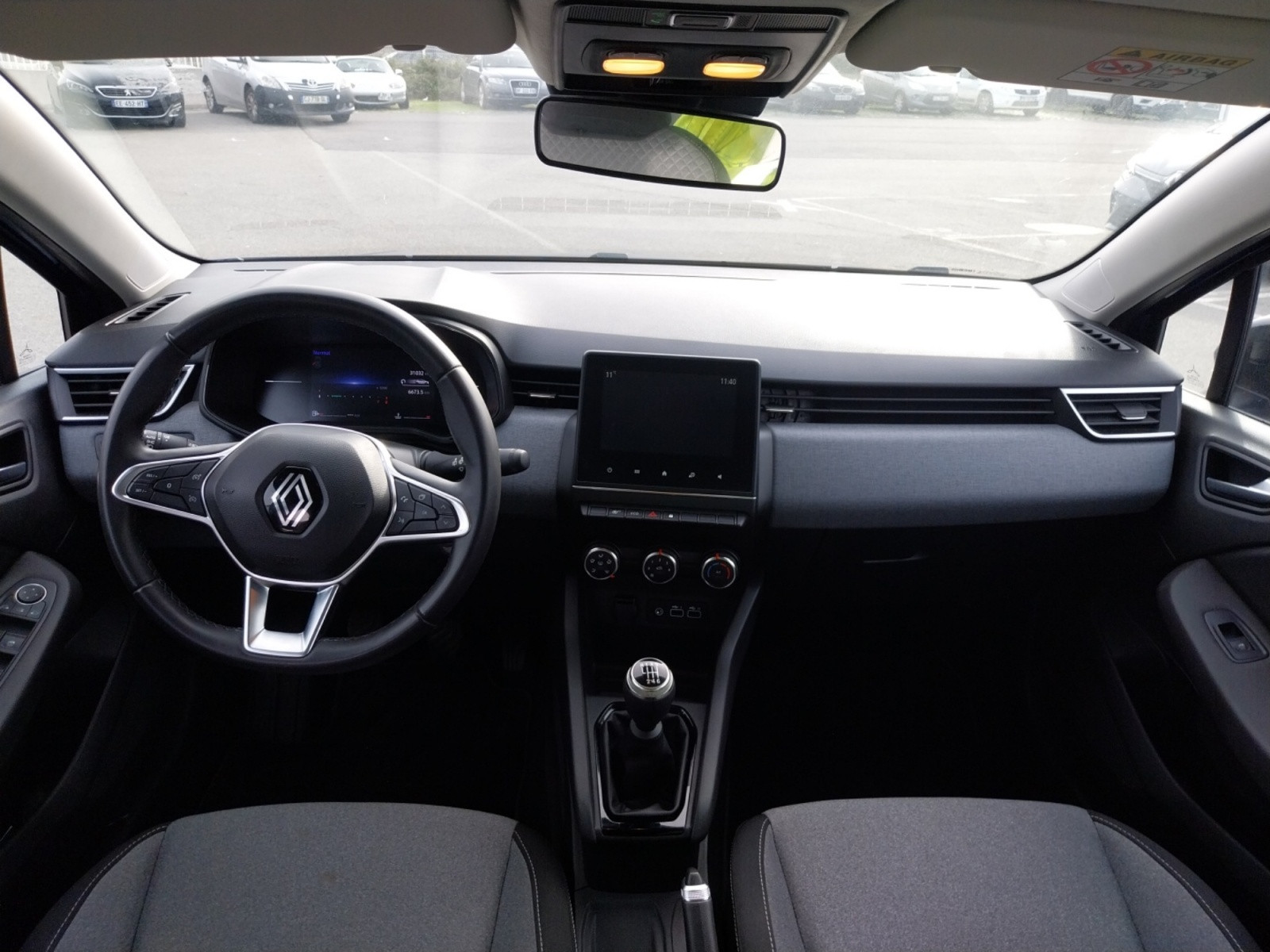 Vente en ligne Renault Clio 5 Clio TCe 90 au prix de 14 990 €