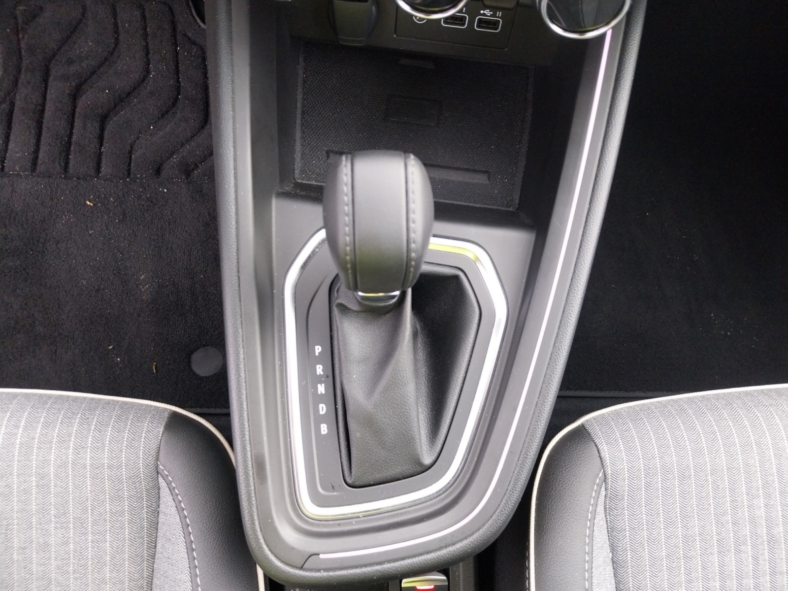 Vente en ligne Renault Clio 5 Clio E-Tech full hybrid 145 au prix de 19 490 €