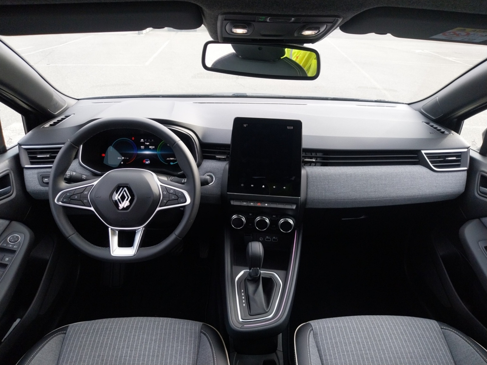 Vente en ligne Renault Clio 5 Clio E-Tech full hybrid 145 au prix de 19 490 €