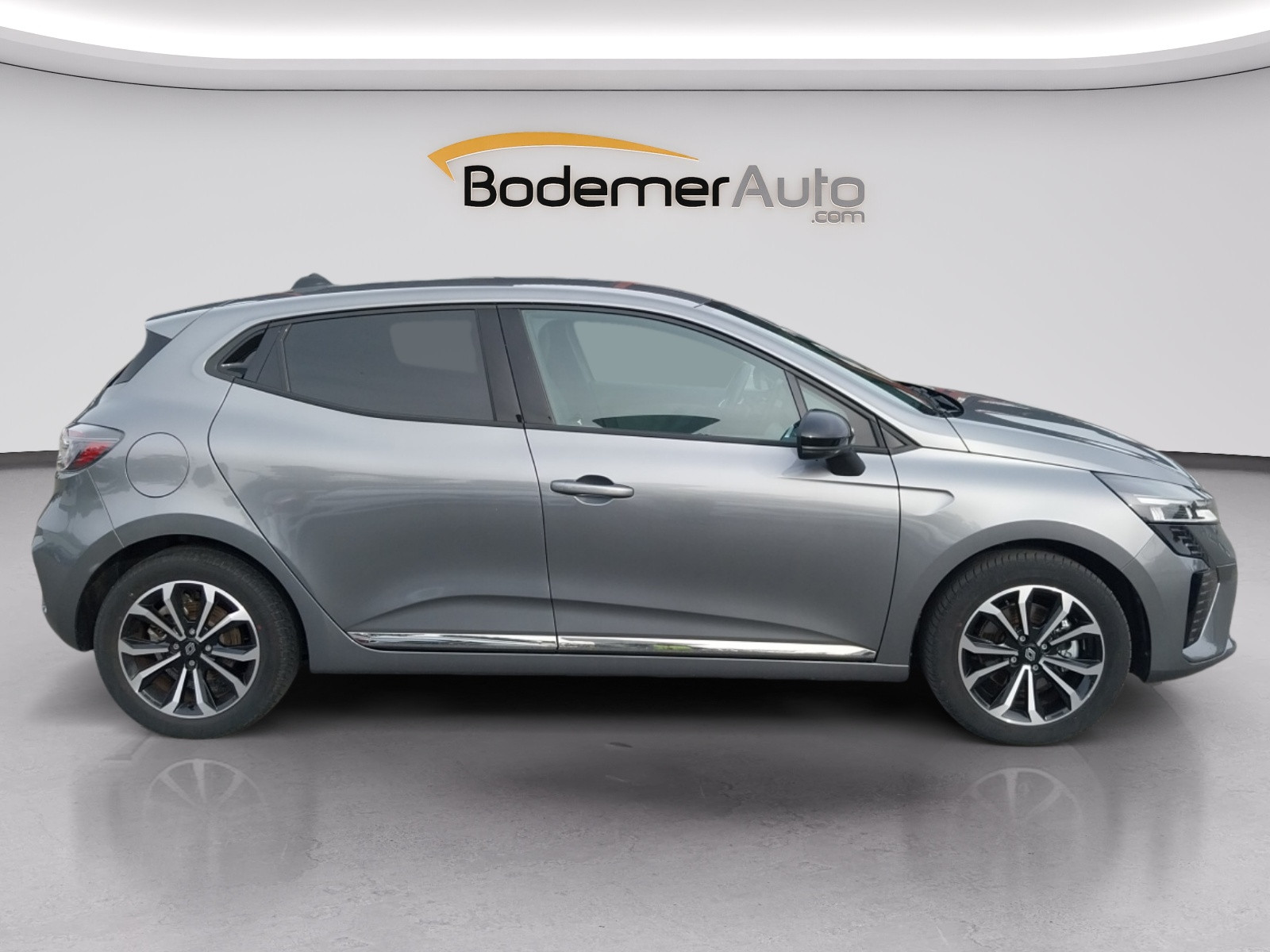 Vente en ligne Renault Clio 5 Clio E-Tech full hybrid 145 au prix de 19 490 €