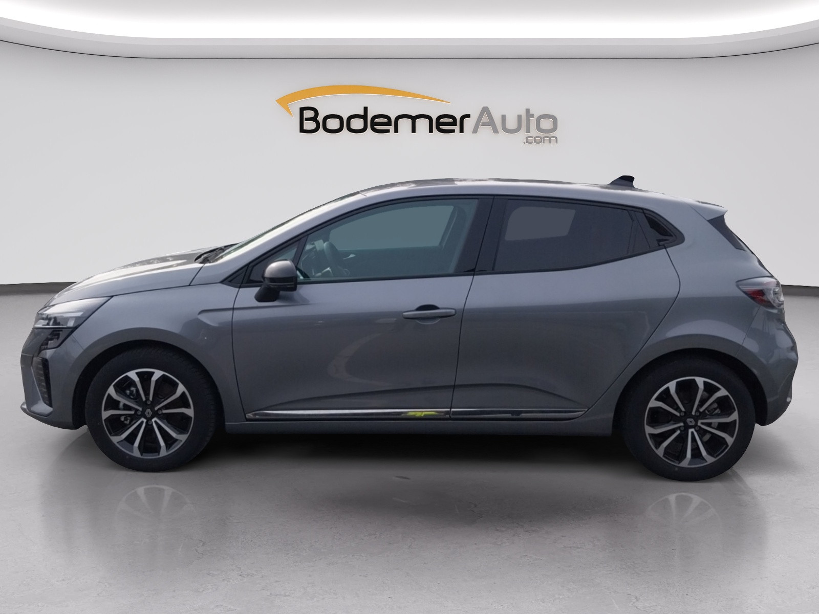Vente en ligne Renault Clio 5 Clio E-Tech full hybrid 145 au prix de 19 490 €