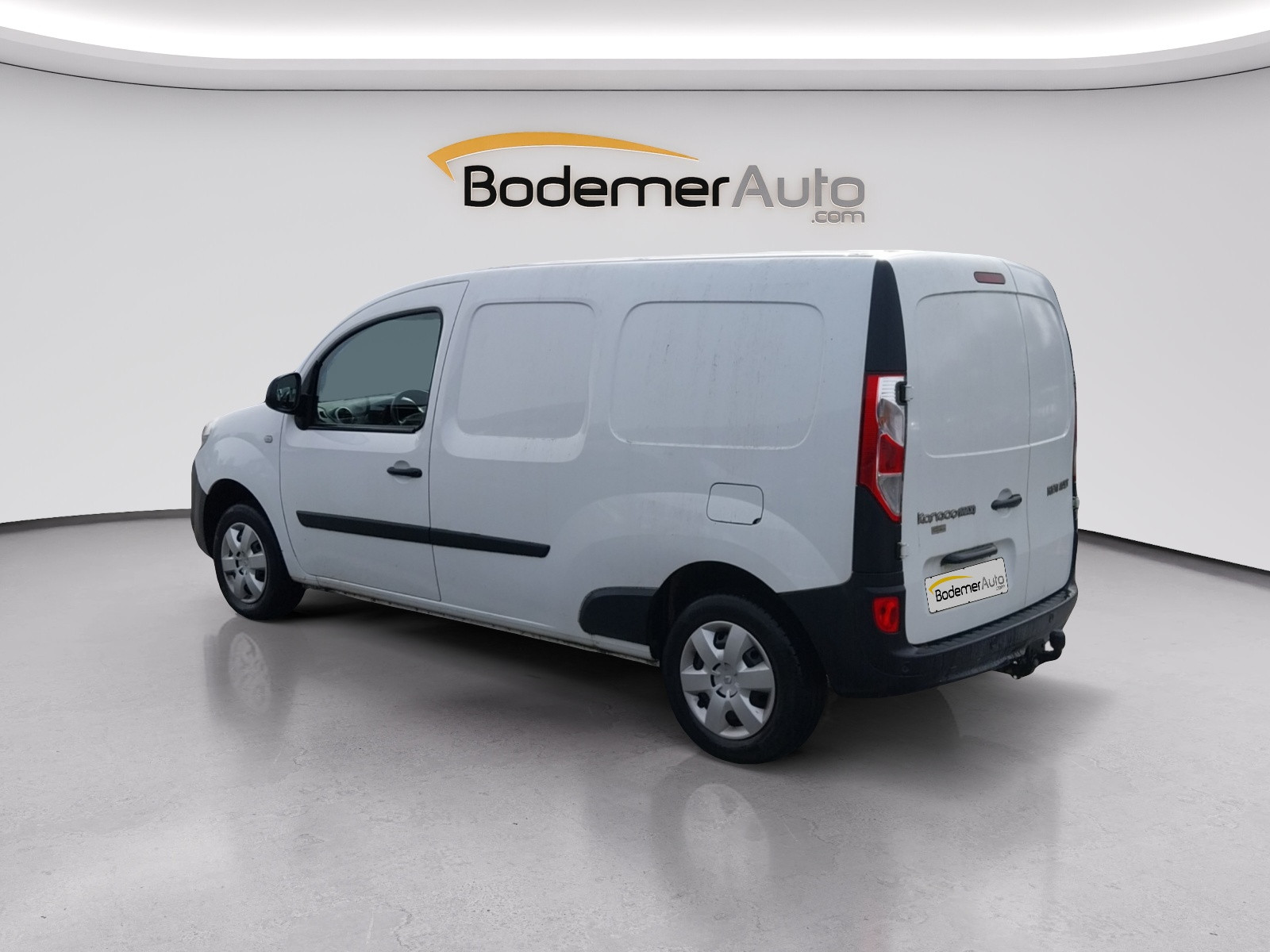 Vente en ligne Renault Kangoo Express  GRAND VOLUME MAXI 1.5 DCI 110 E6 au prix de 12 990 €