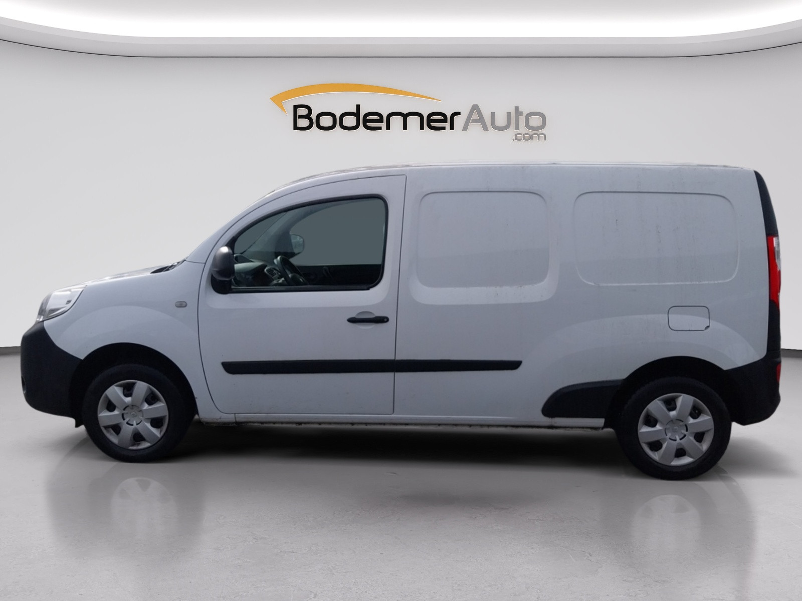 Vente en ligne Renault Kangoo Express  GRAND VOLUME MAXI 1.5 DCI 110 E6 au prix de 12 990 €