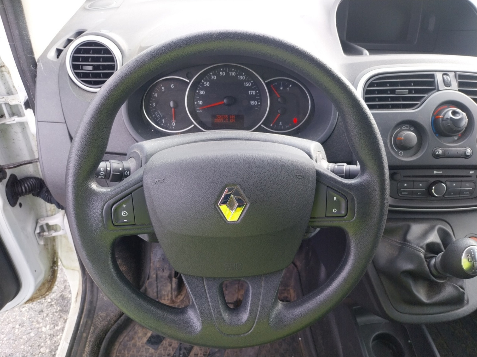 Vente en ligne Renault Kangoo Express  GRAND VOLUME MAXI 1.5 DCI 110 E6 au prix de 12 990 €