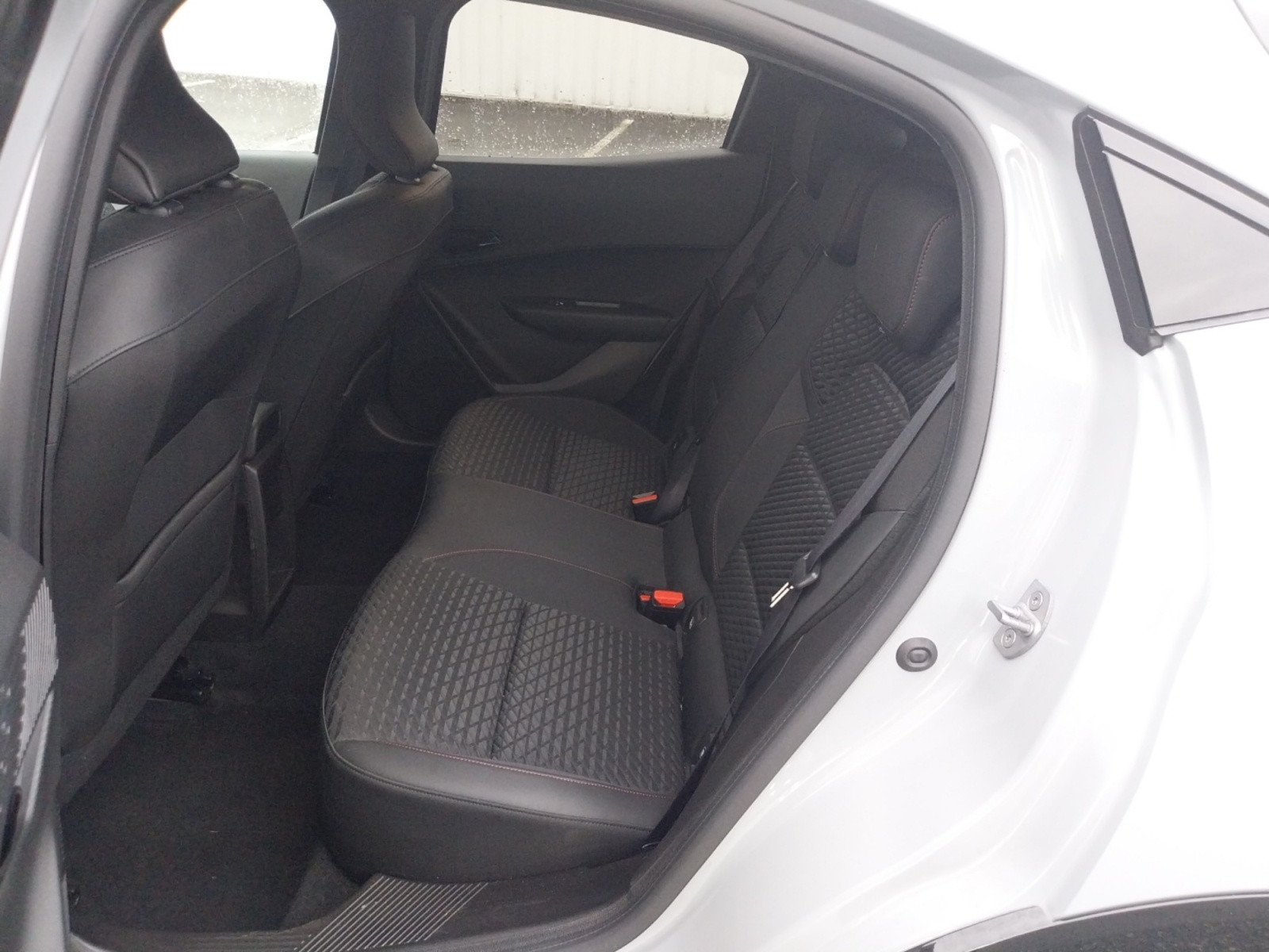 Vente en ligne Renault Clio 6 Clio TCe 115 ch au prix de 22 490 €