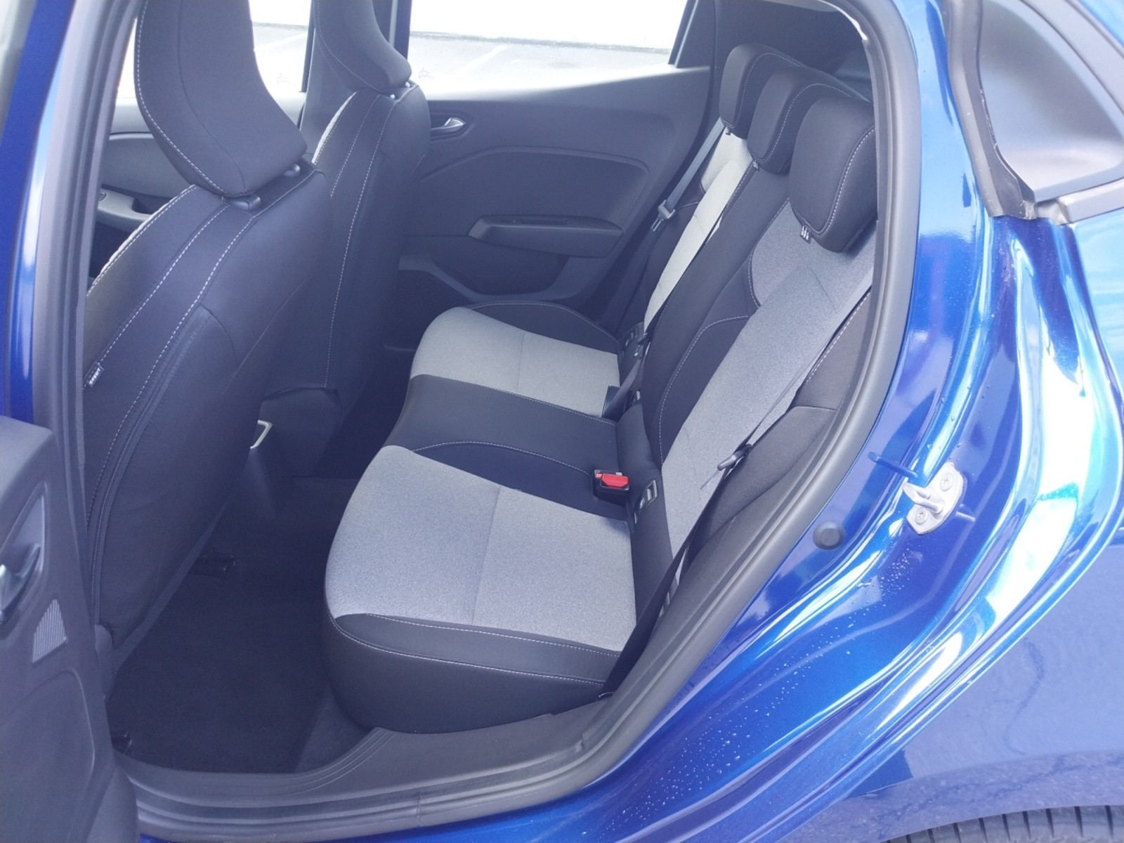 Vente en ligne Renault Clio 5 Clio Blue dCi 100 ch GSR2 au prix de 17 990 €