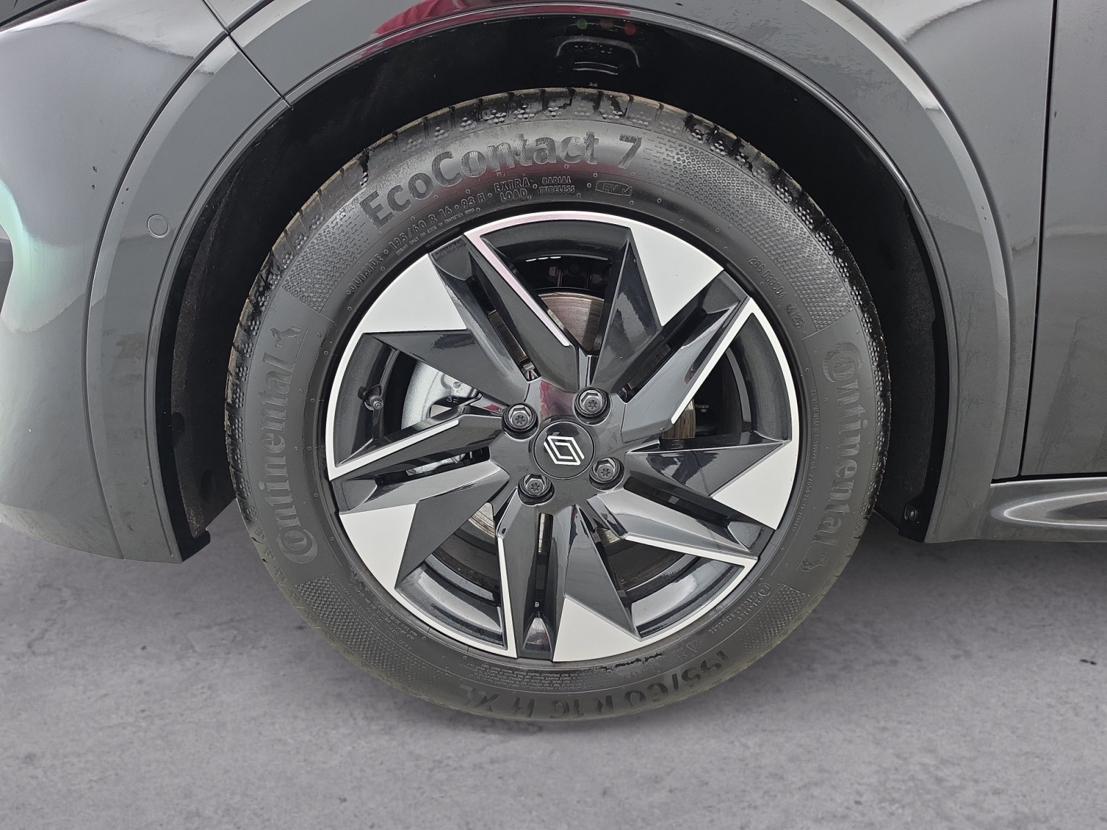 Vente en ligne Renault Clio 6 Clio E-Tech full hybrid 160 ch au prix de 25 990 €