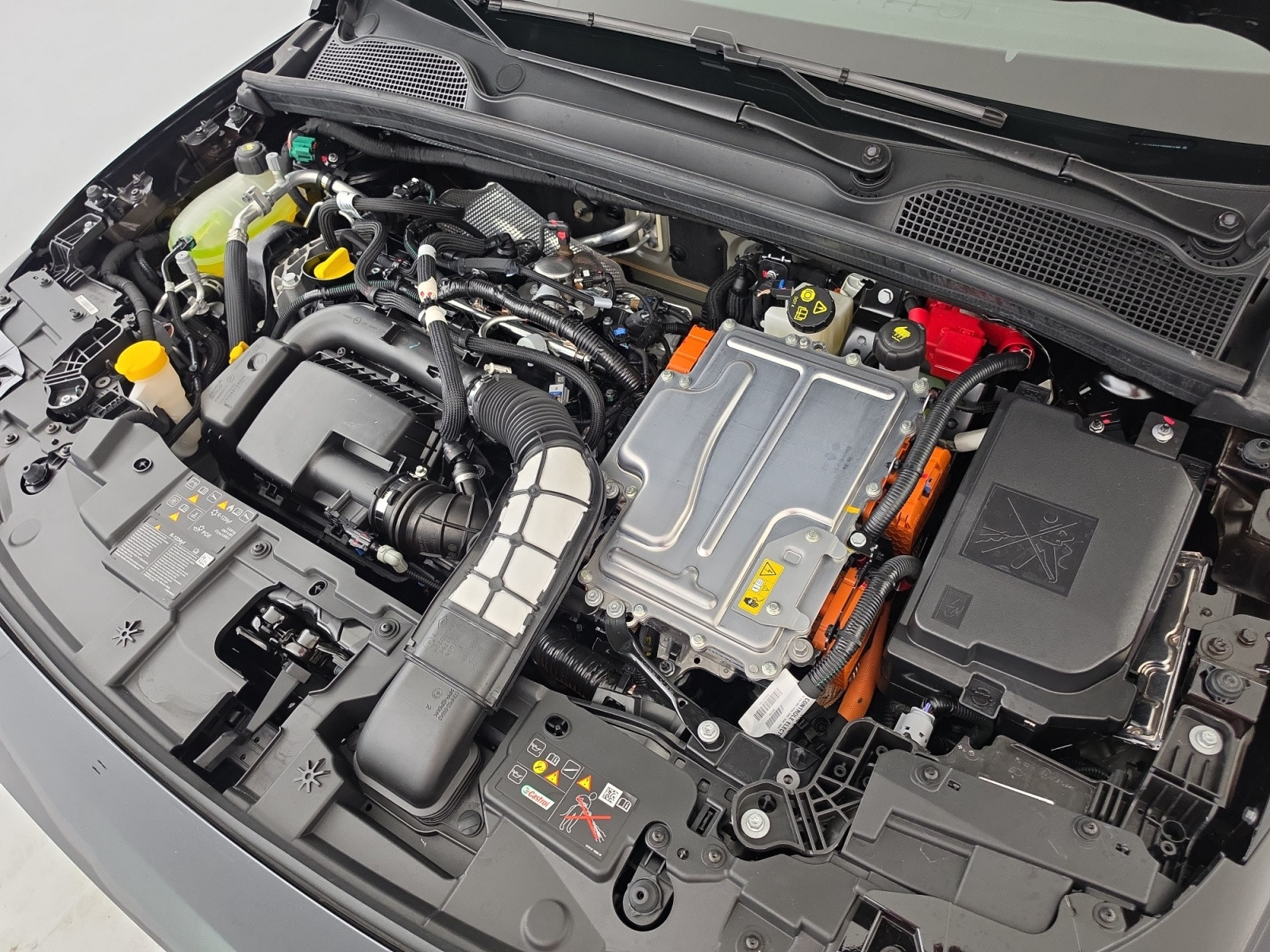 Vente en ligne Renault Clio 6 Clio E-Tech full hybrid 160 ch au prix de 25 990 €