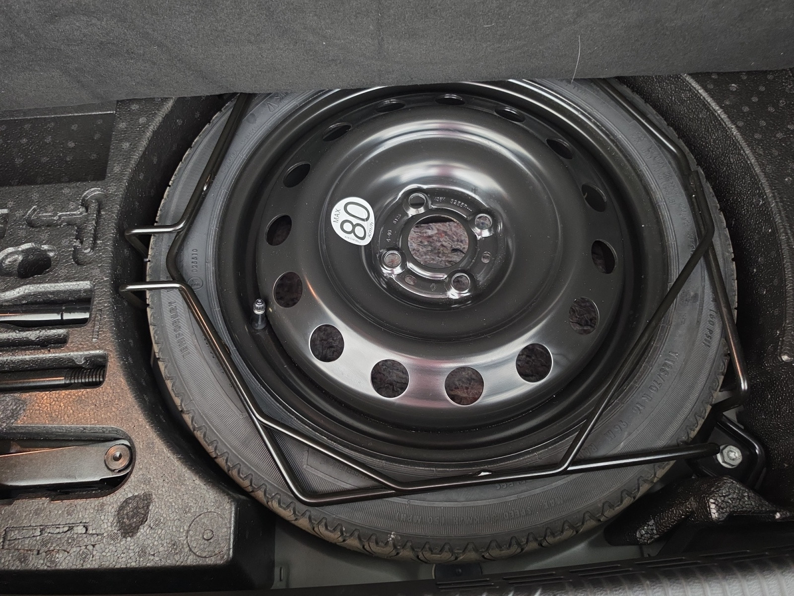 Vente en ligne Renault Clio 6 Clio E-Tech full hybrid 160 ch au prix de 25 990 €