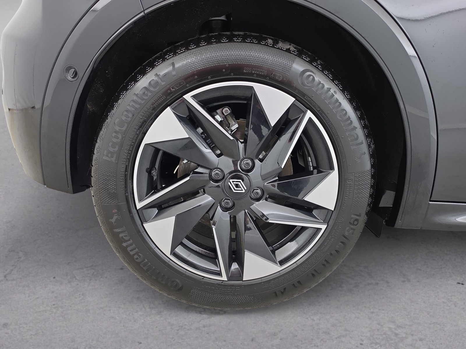 Vente en ligne Renault Clio 6 Clio E-Tech full hybrid 160 ch au prix de 25 990 €