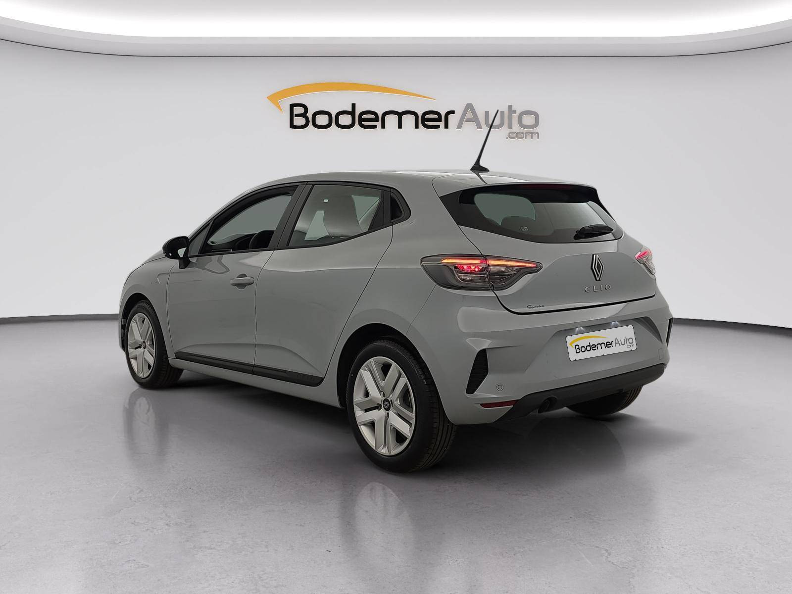 Vente en ligne Renault Clio 5 Clio Blue dCi 100 ch GSR2 au prix de 17 490 €