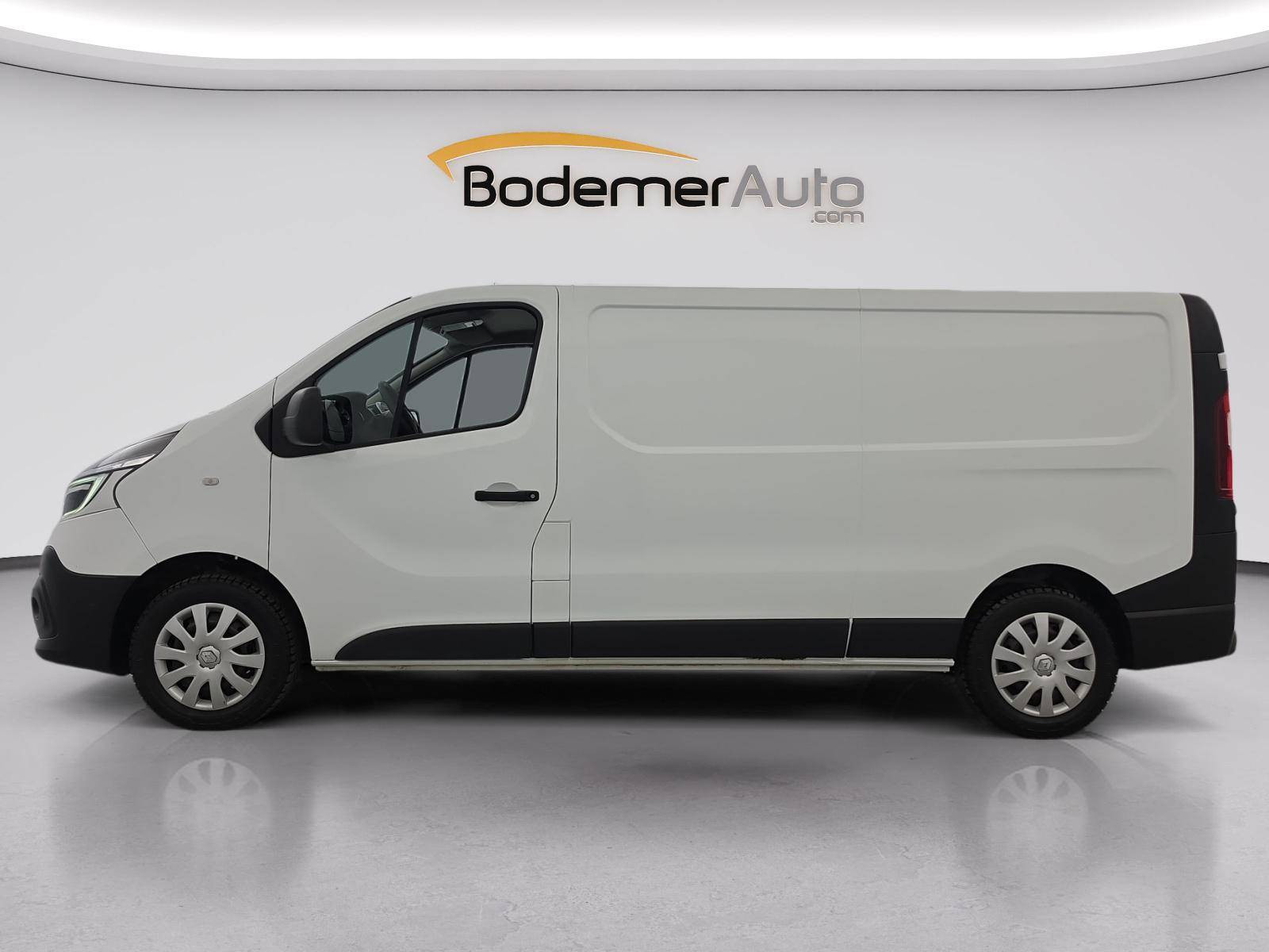 Vente en ligne Renault Trafic 3 Fourgon TRAFIC FGN L2H1 1300 KG DCI 120 au prix de 16 490 €