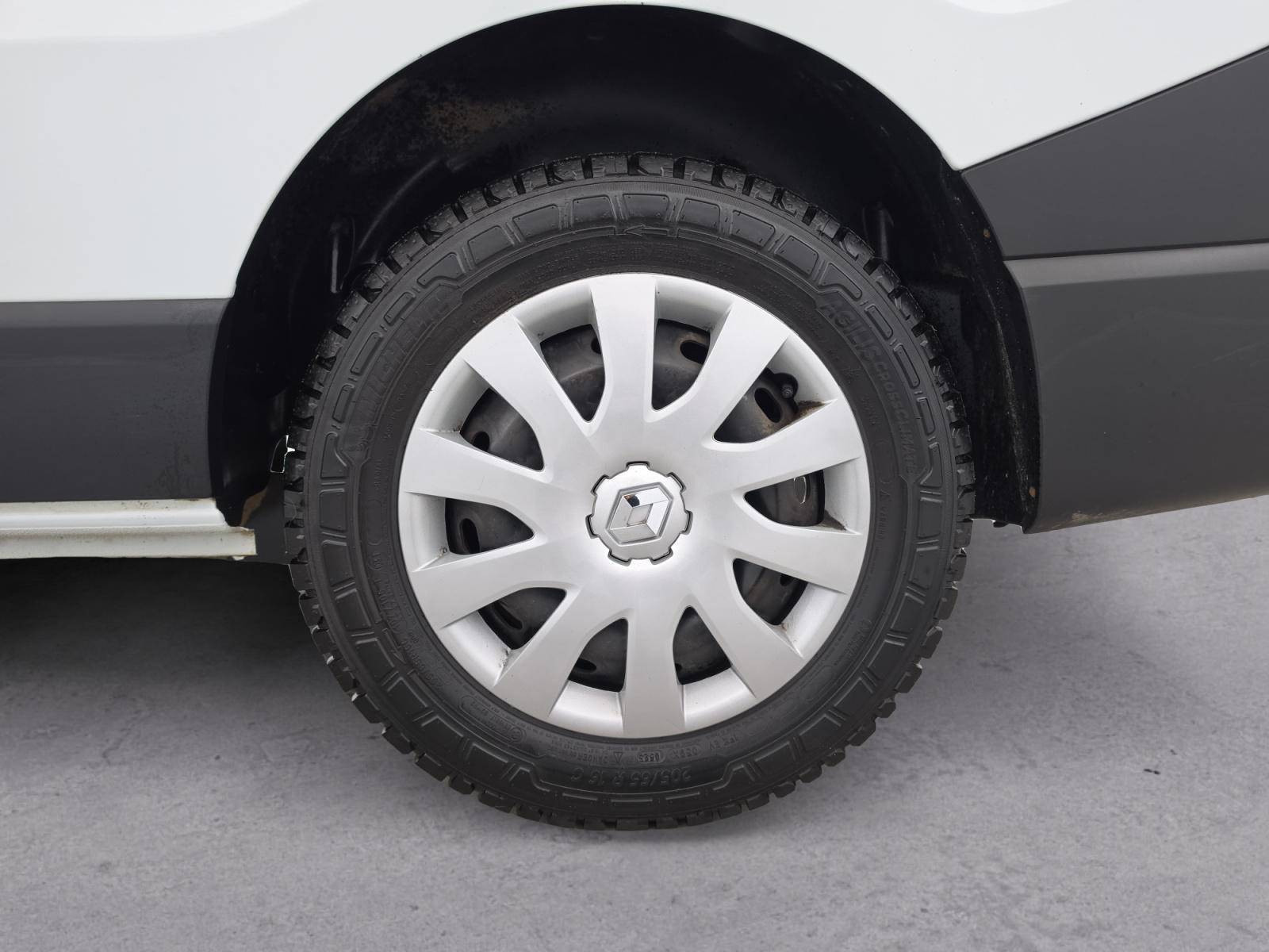 Vente en ligne Renault Trafic 3 Fourgon TRAFIC FGN L2H1 1300 KG DCI 120 au prix de 16 490 €