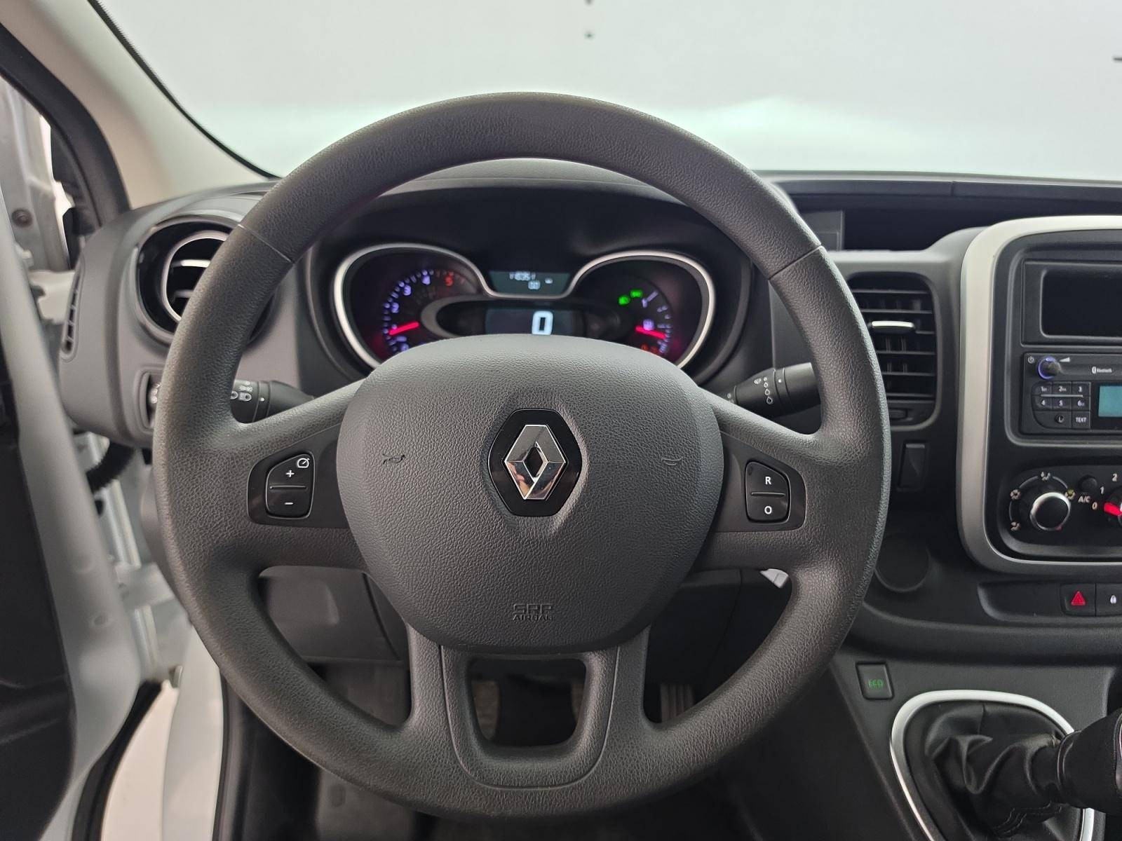 Vente en ligne Renault Trafic 3 Fourgon TRAFIC FGN L2H1 1300 KG DCI 120 au prix de 16 490 €