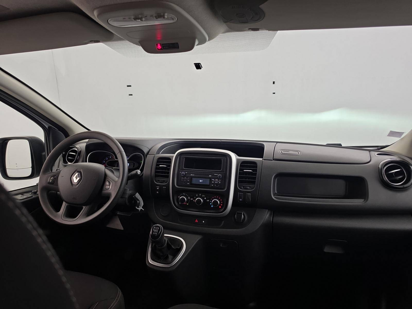 Vente en ligne Renault Trafic 3 Fourgon TRAFIC FGN L2H1 1300 KG DCI 120 au prix de 16 490 €